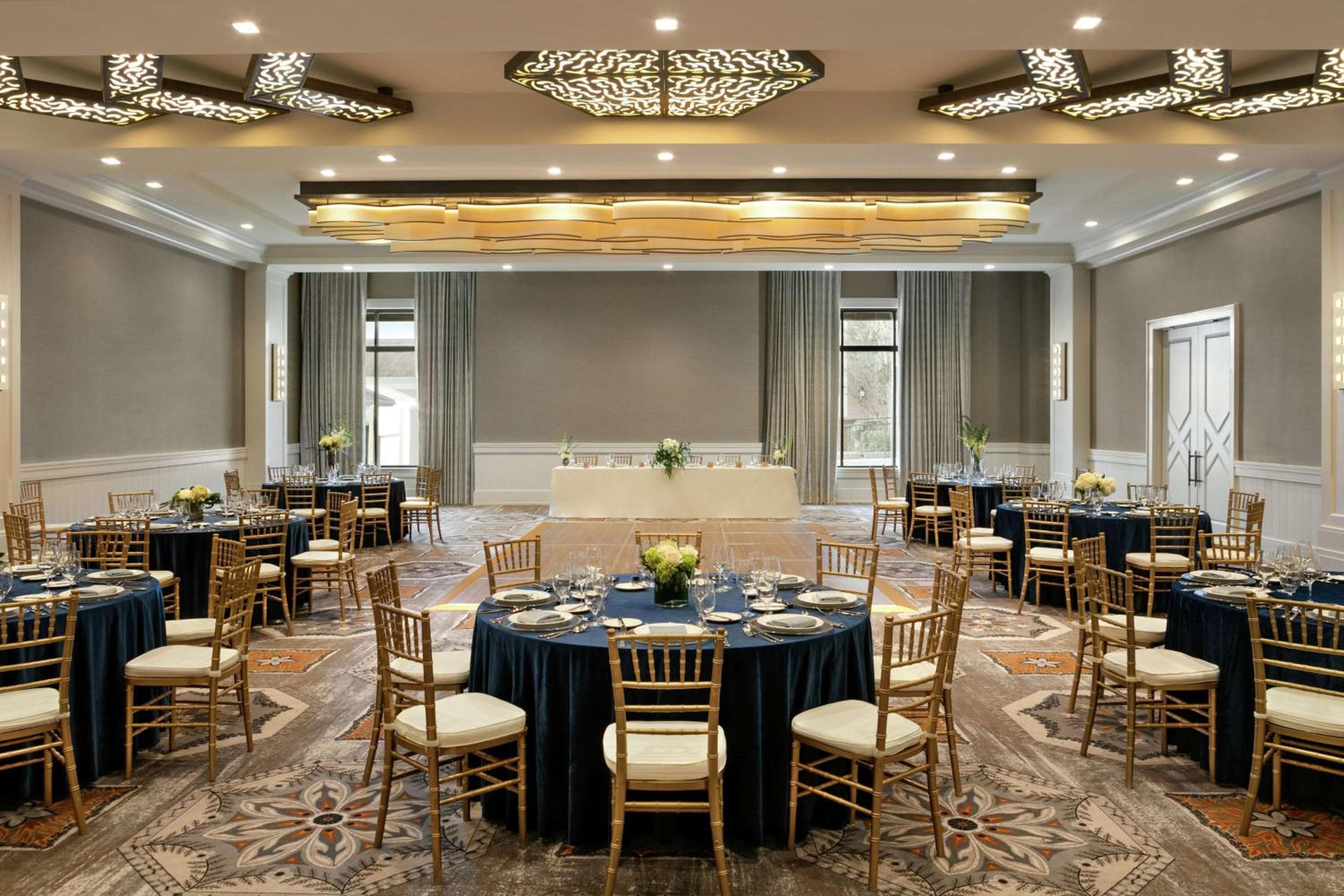 The Harpeth Franklin Downtown, Curio Collection by Hilton
