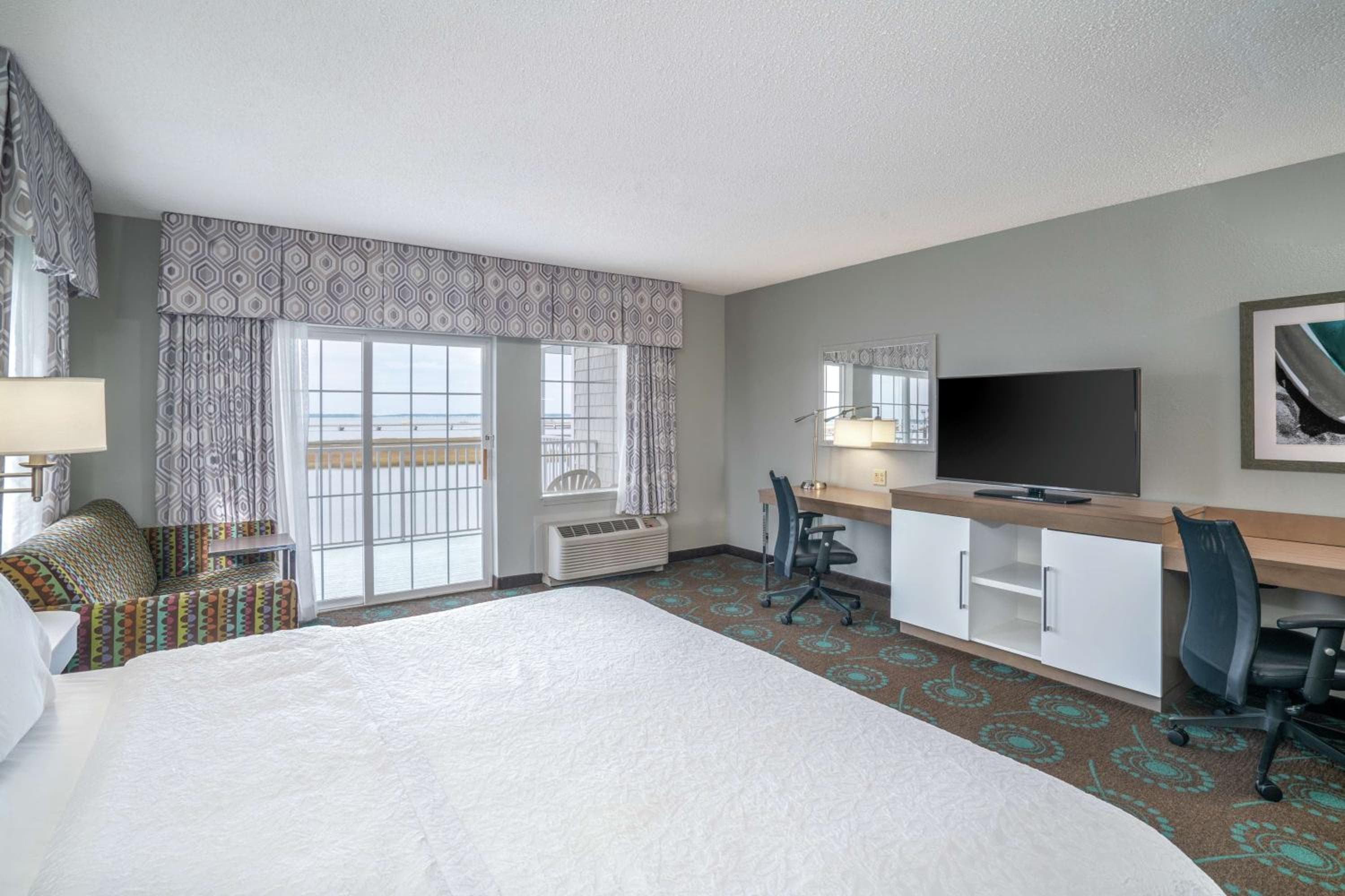 Hampton Inn & Suites Chincoteague-Waterfront, Va