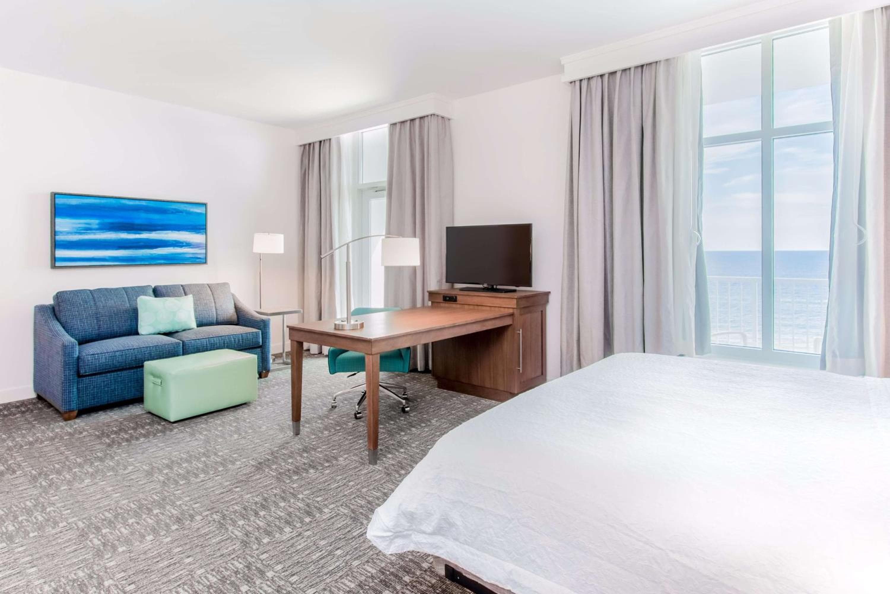 Hampton Inn & Suites Panama City Beach-Beachfront