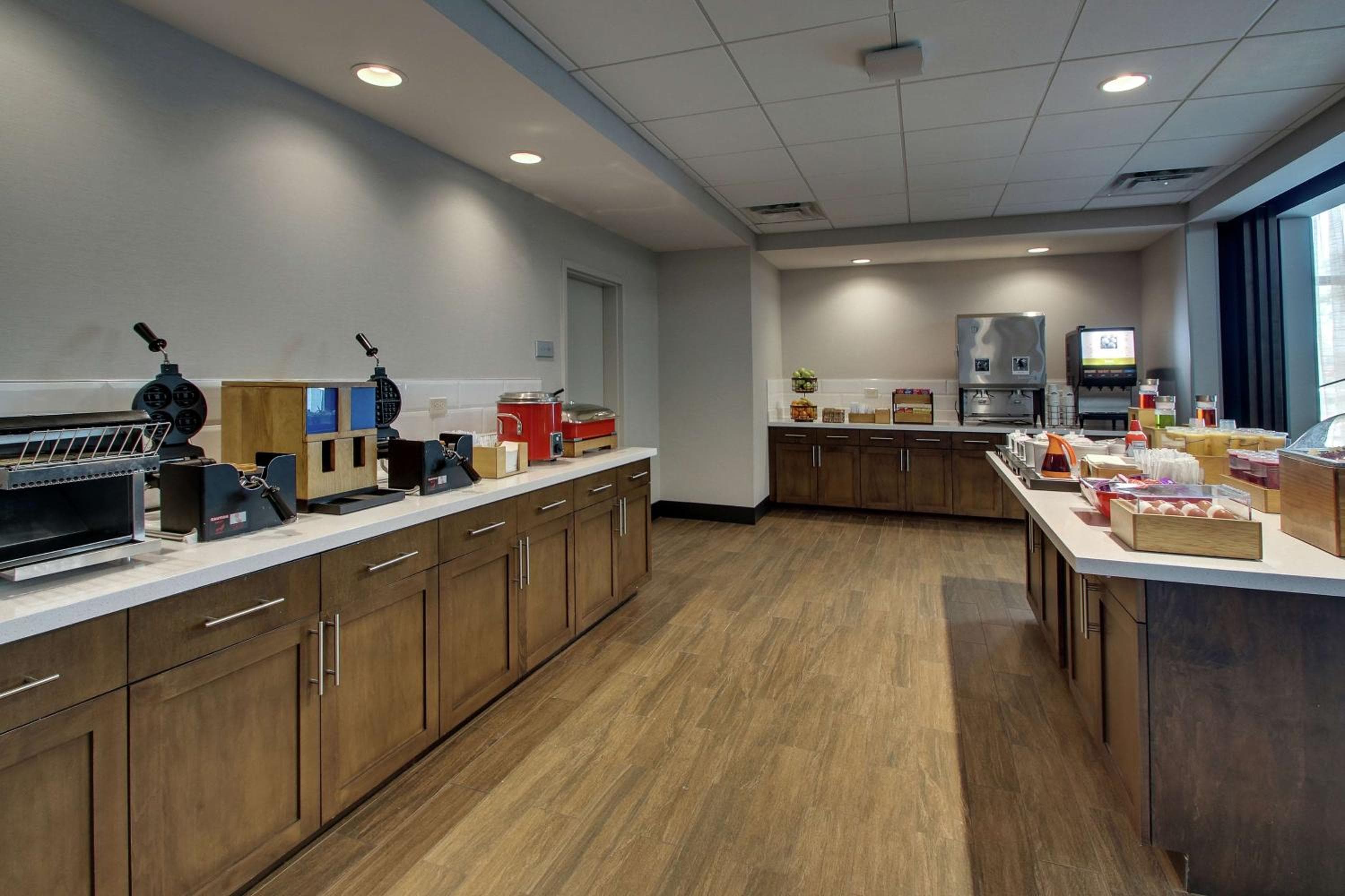 Hampton Inn & Suites By Hilton Southport