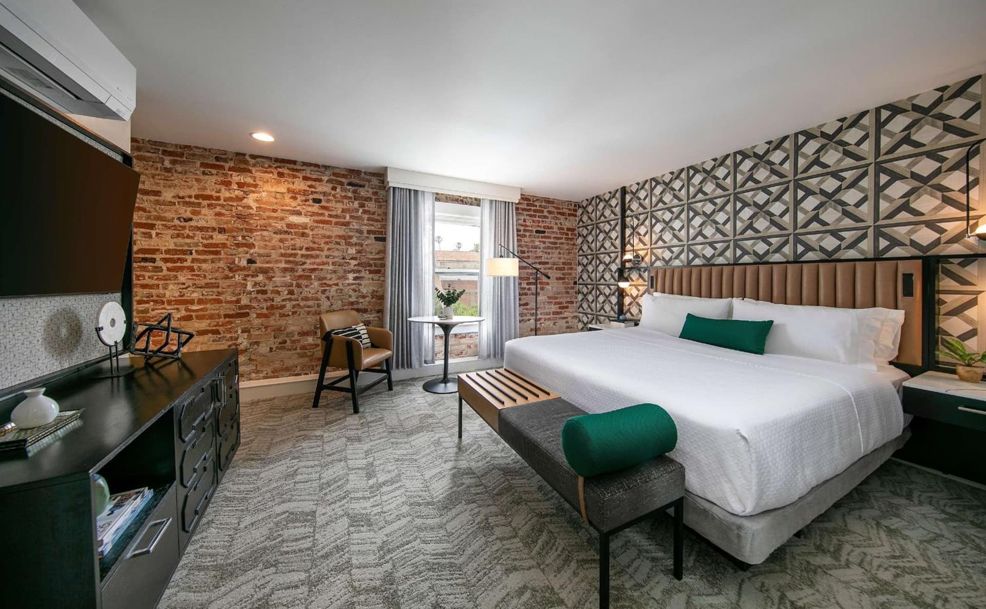 Hotel Virginia Santa Barbara, Tapestry Collection by Hilton