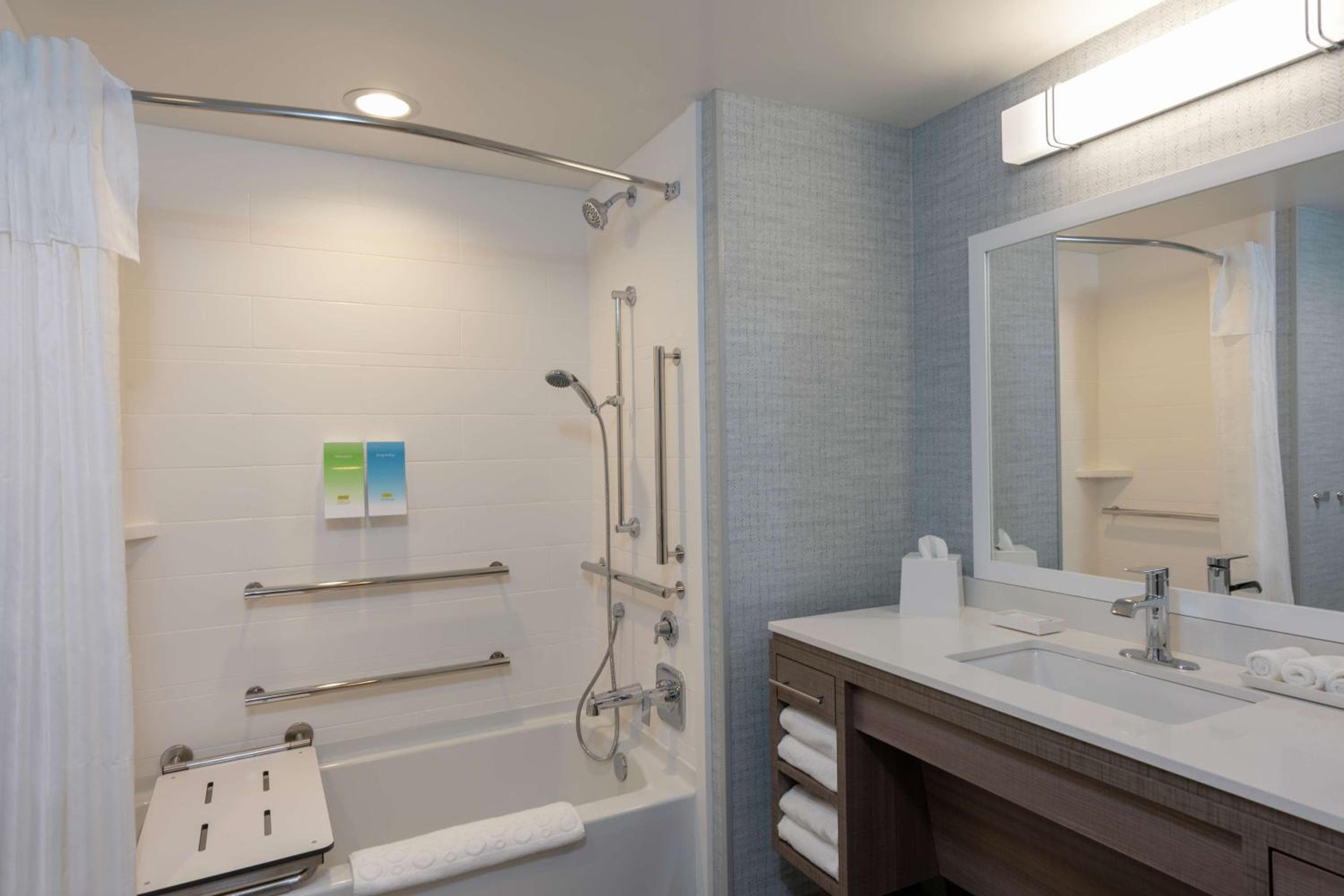 Home2 Suites By Hilton Indianapolis Airport