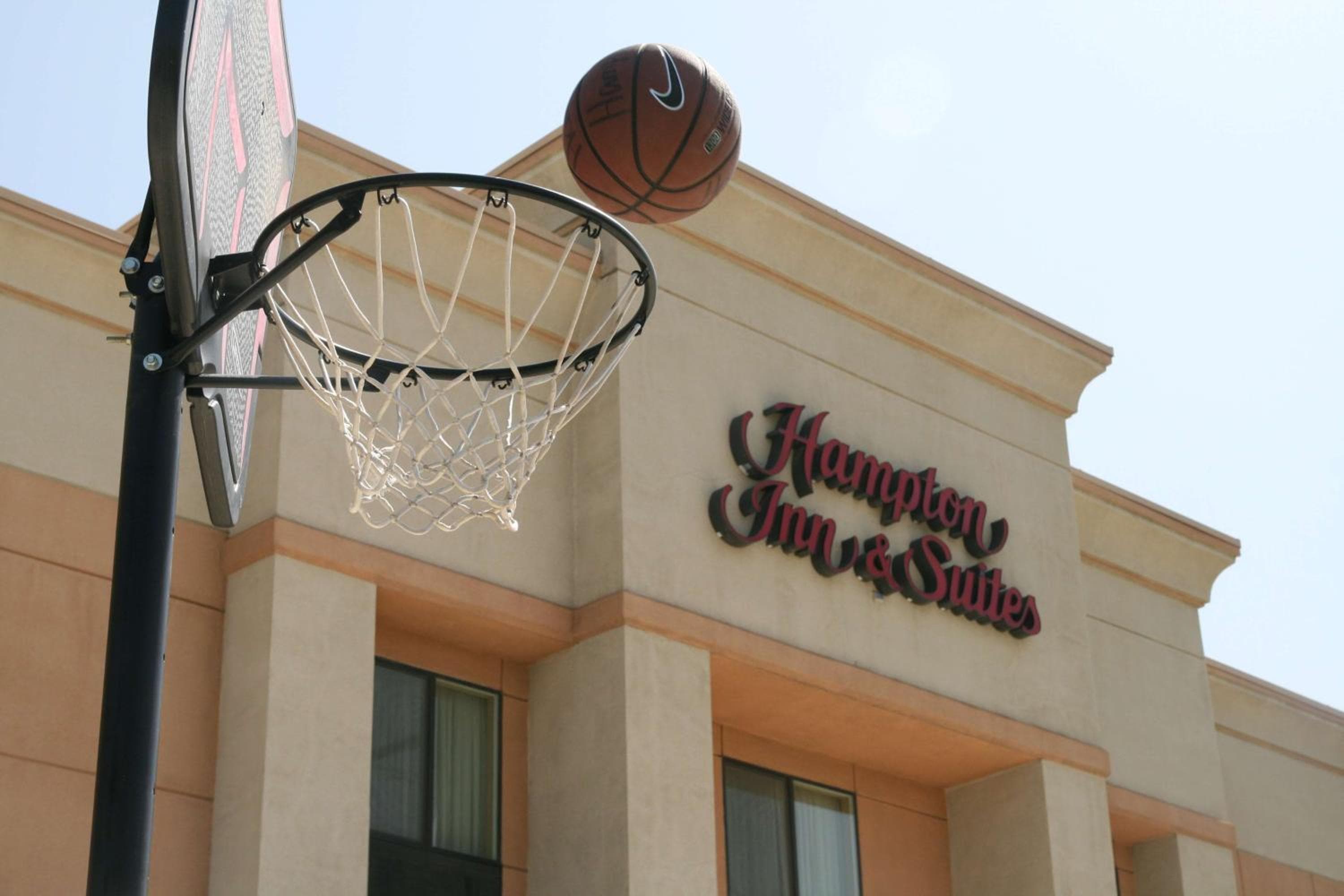 Hampton Inn & Suites Lathrop
