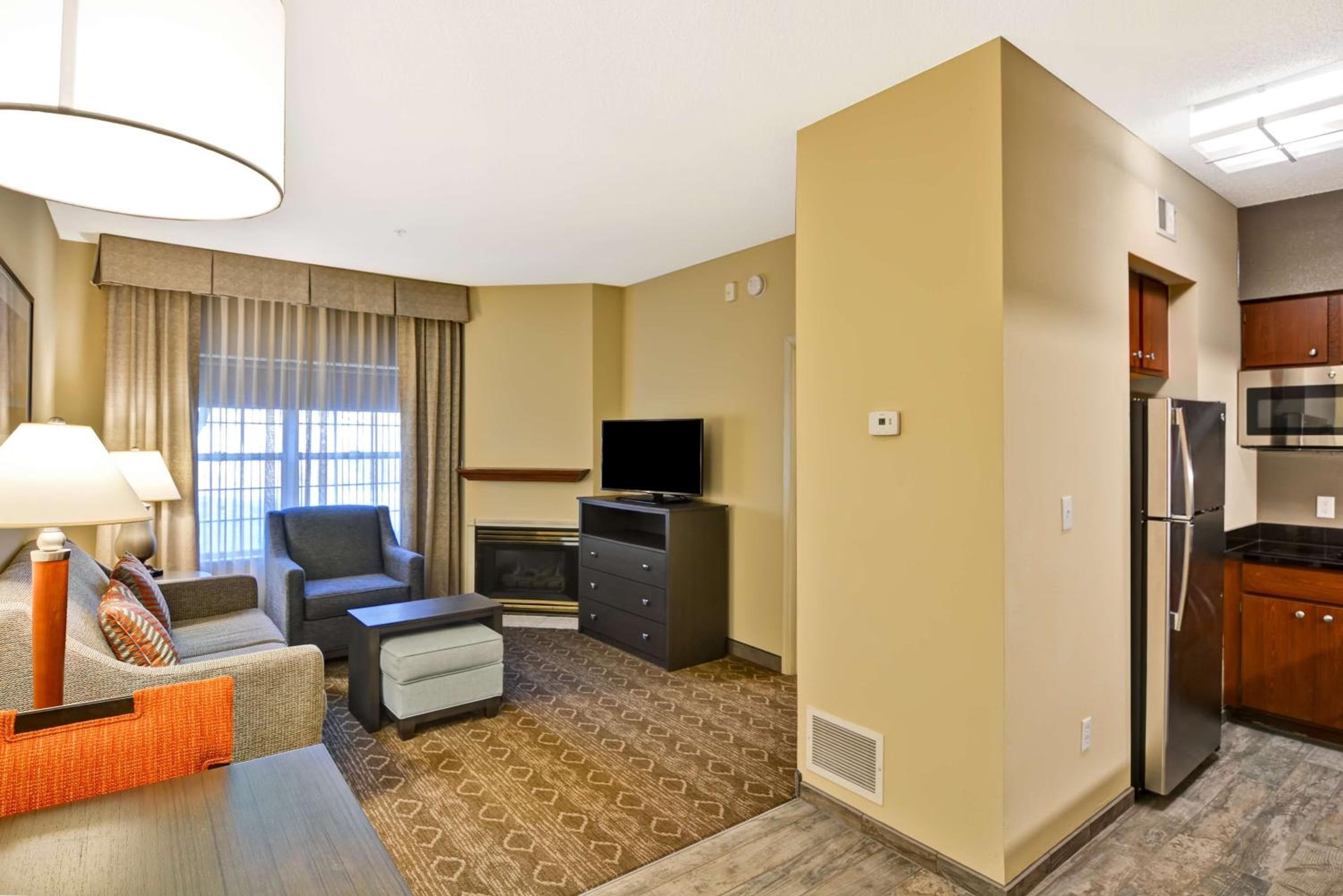Homewood Suites by Hilton Kansas City/Overland Park