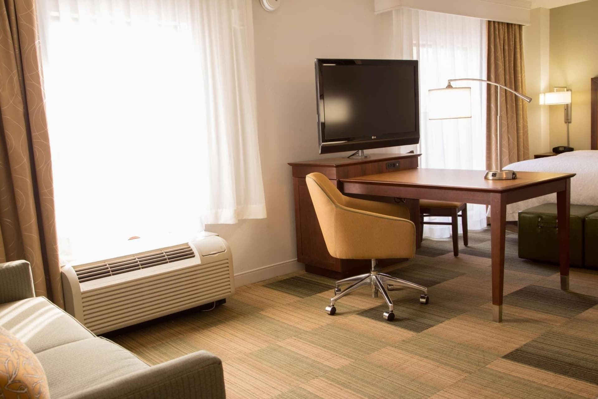 Hampton Inn & Suites Albany-Downtown