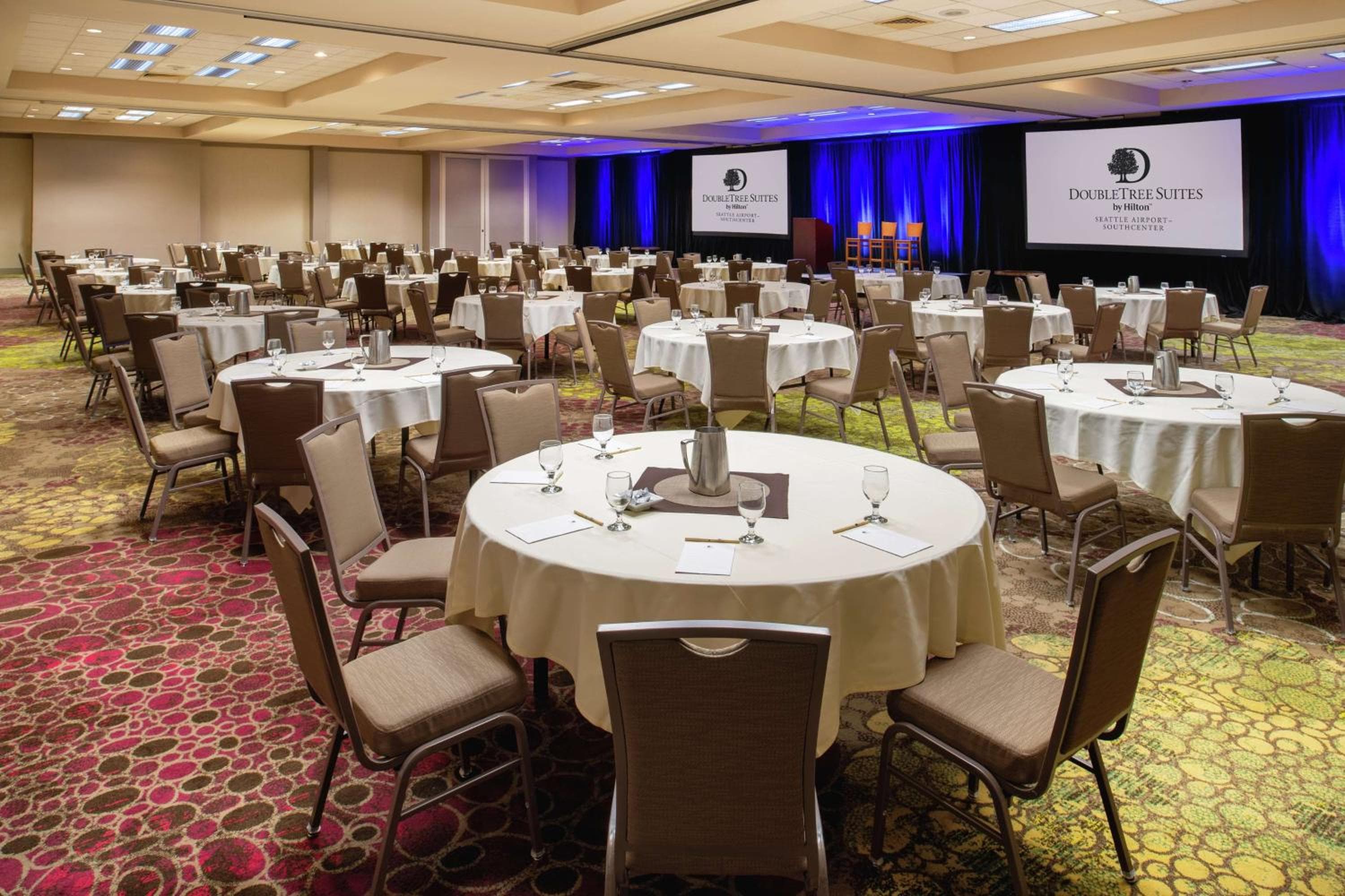 DoubleTree Suites by Hilton Seattle Airport/Southcenter