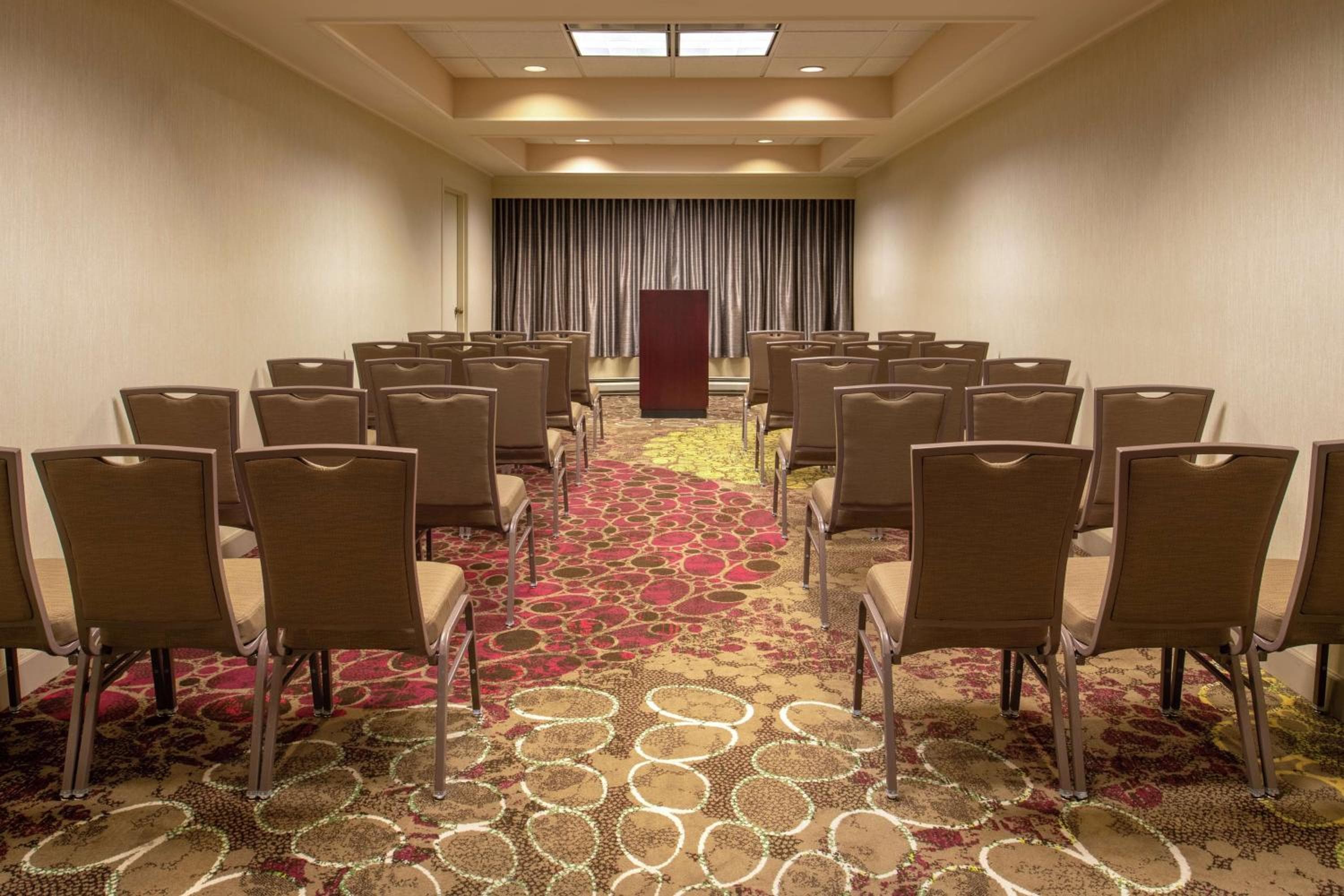 DoubleTree Suites by Hilton Seattle Airport/Southcenter
