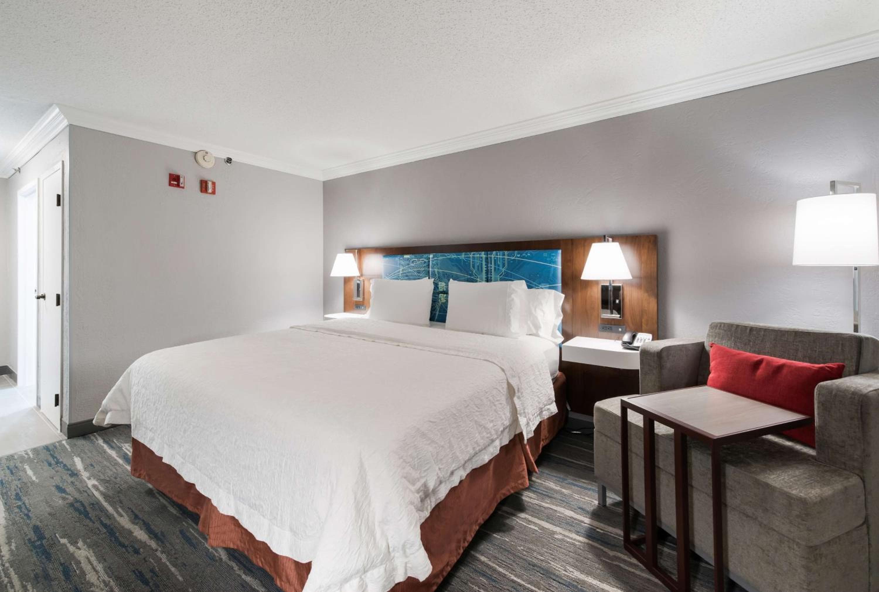 Hampton Inn & Suites Chicago-Hoffman Estates
