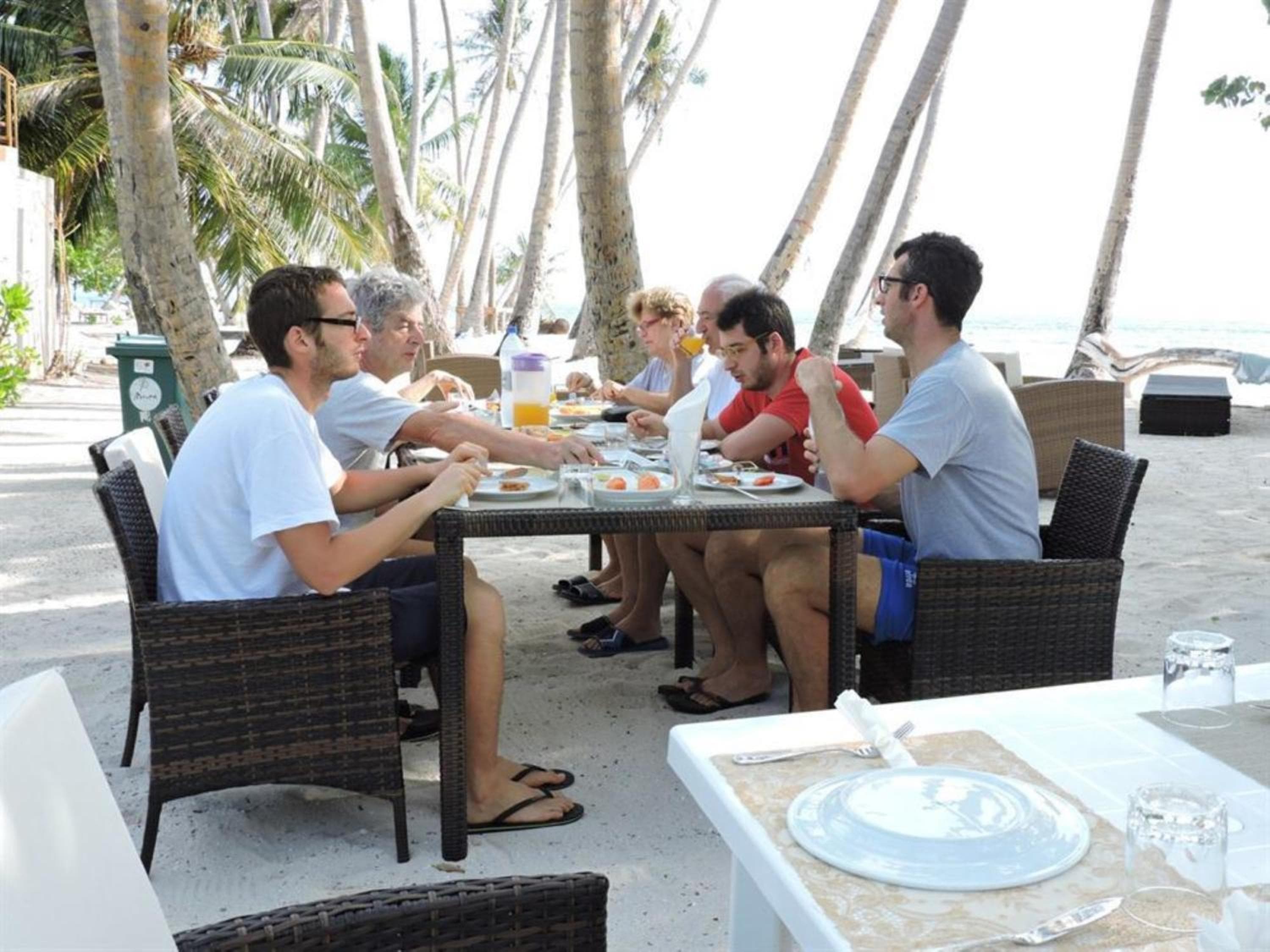 Batuta Maldives Inn