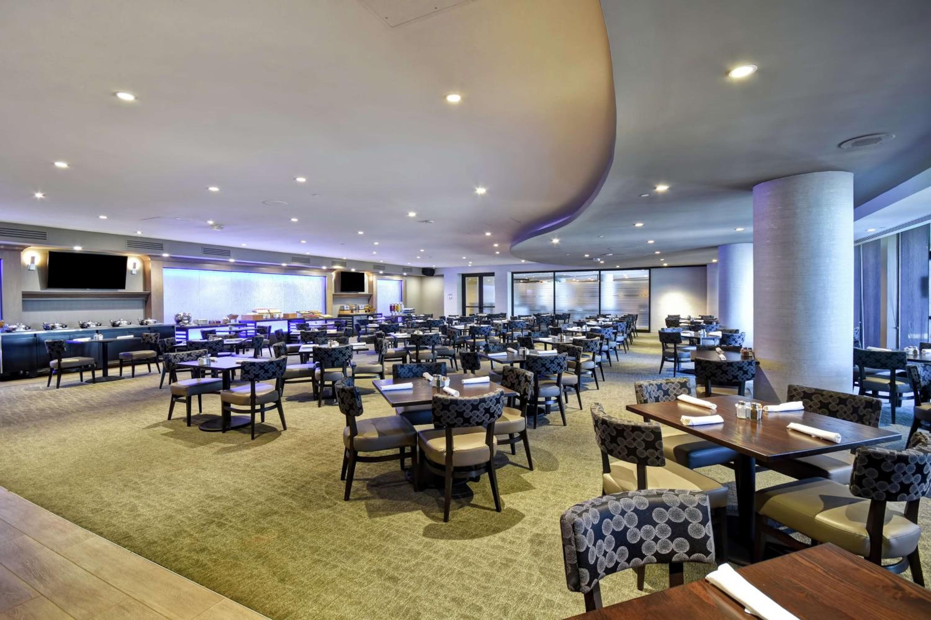 DoubleTree by Hilton Pleasanton at The Club