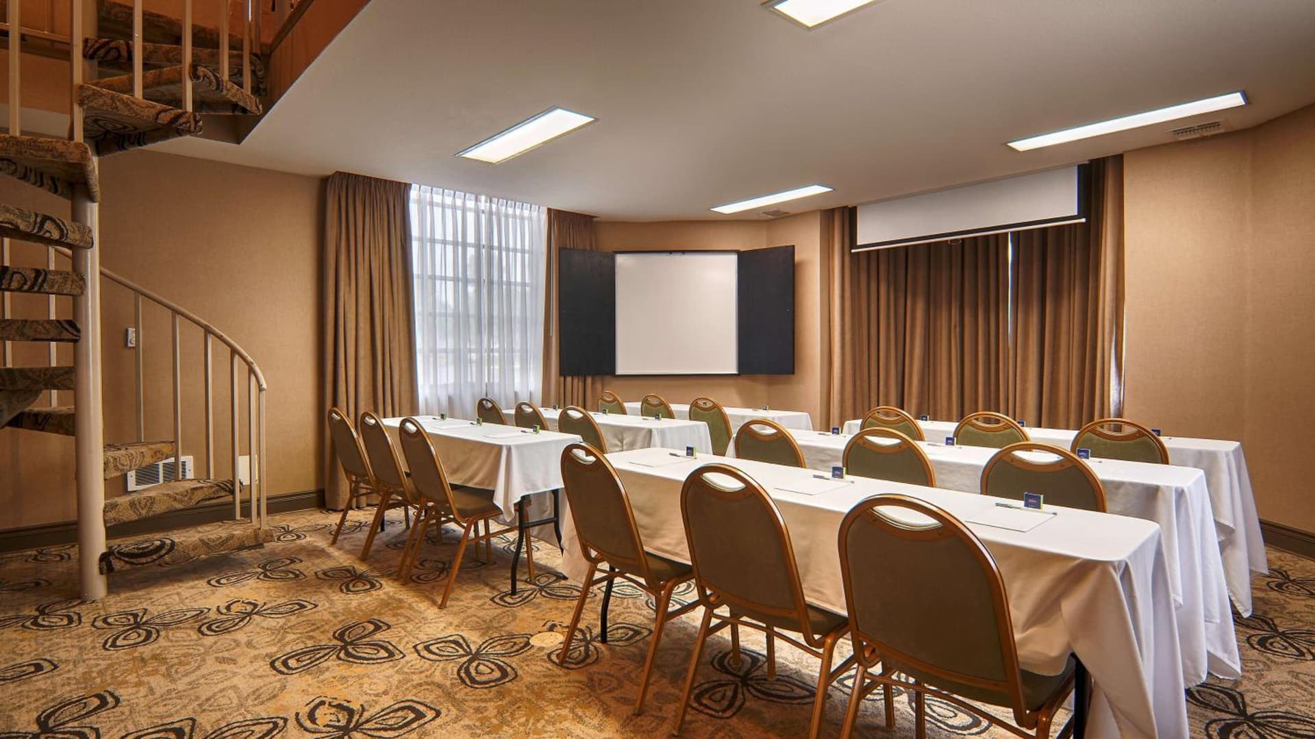 Hampton Inn & Suites Santa Ana/Orange County Airport