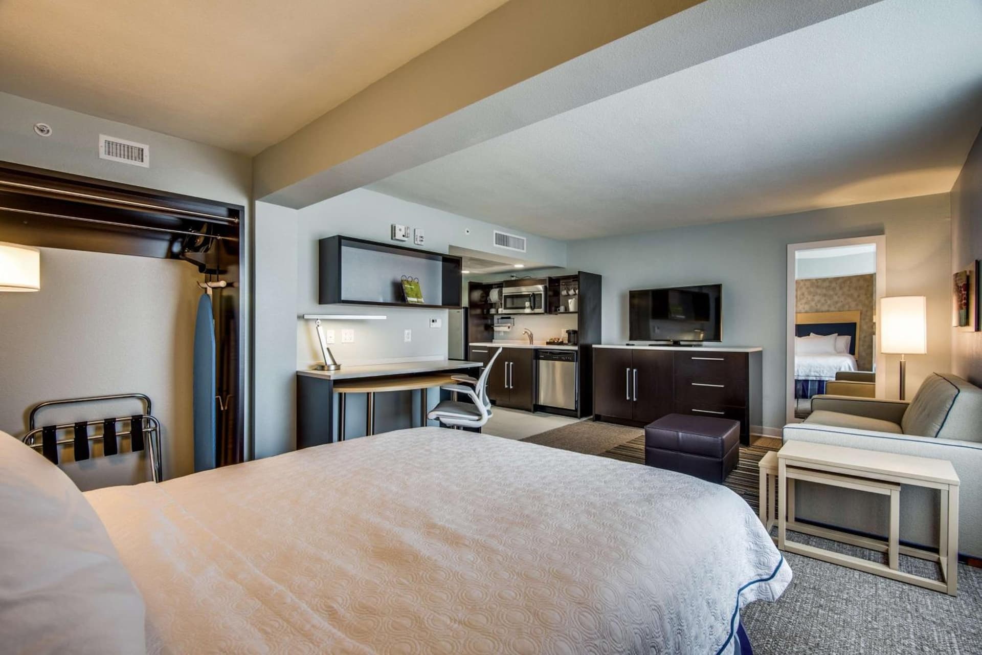 Home2 Suites by Hilton DFW Airport South Irving