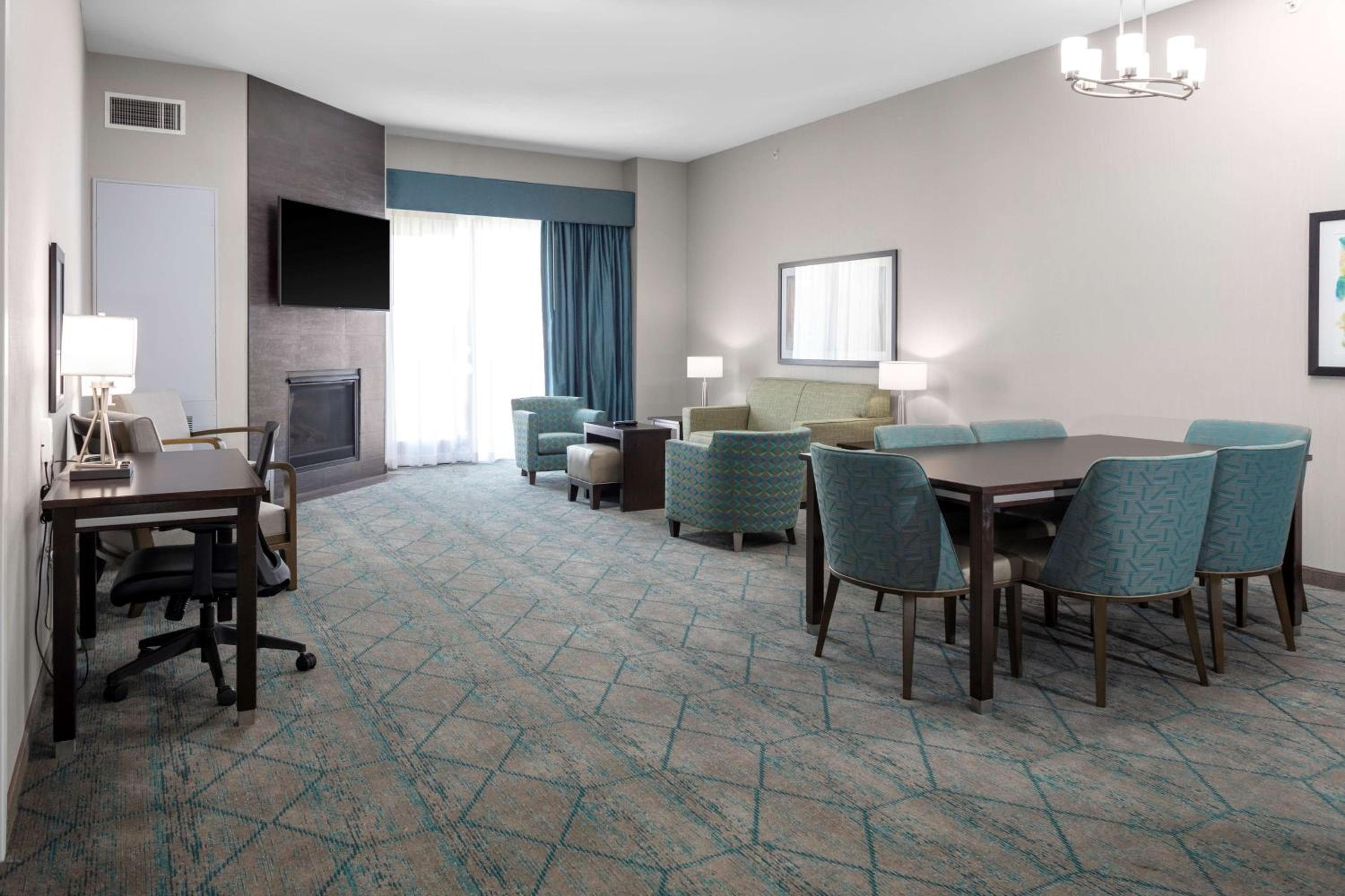 Homewood Suites by Hilton Phoenix Airport South