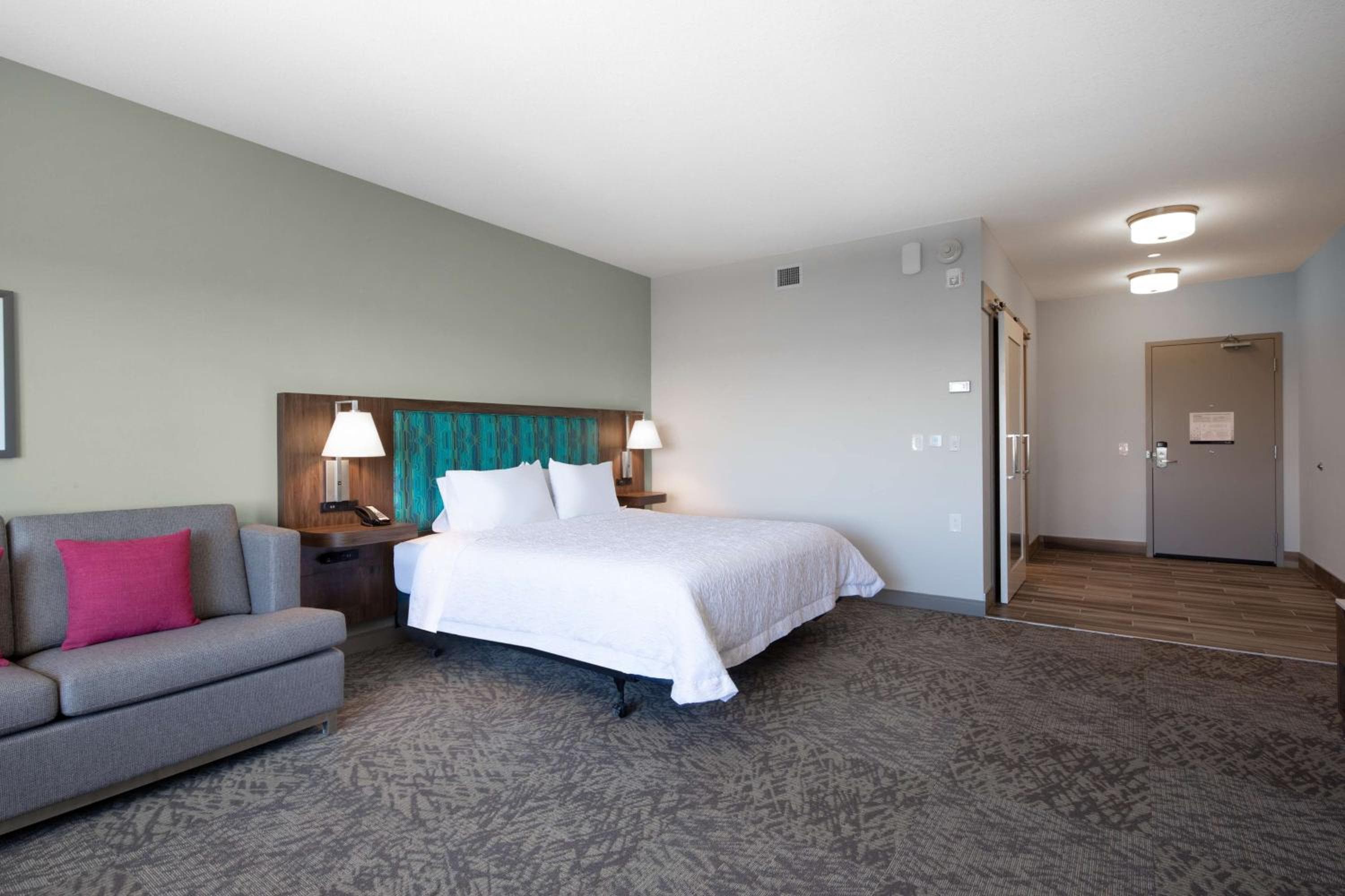 Hampton Inn & Suites Edmonton St. Albert, Ab