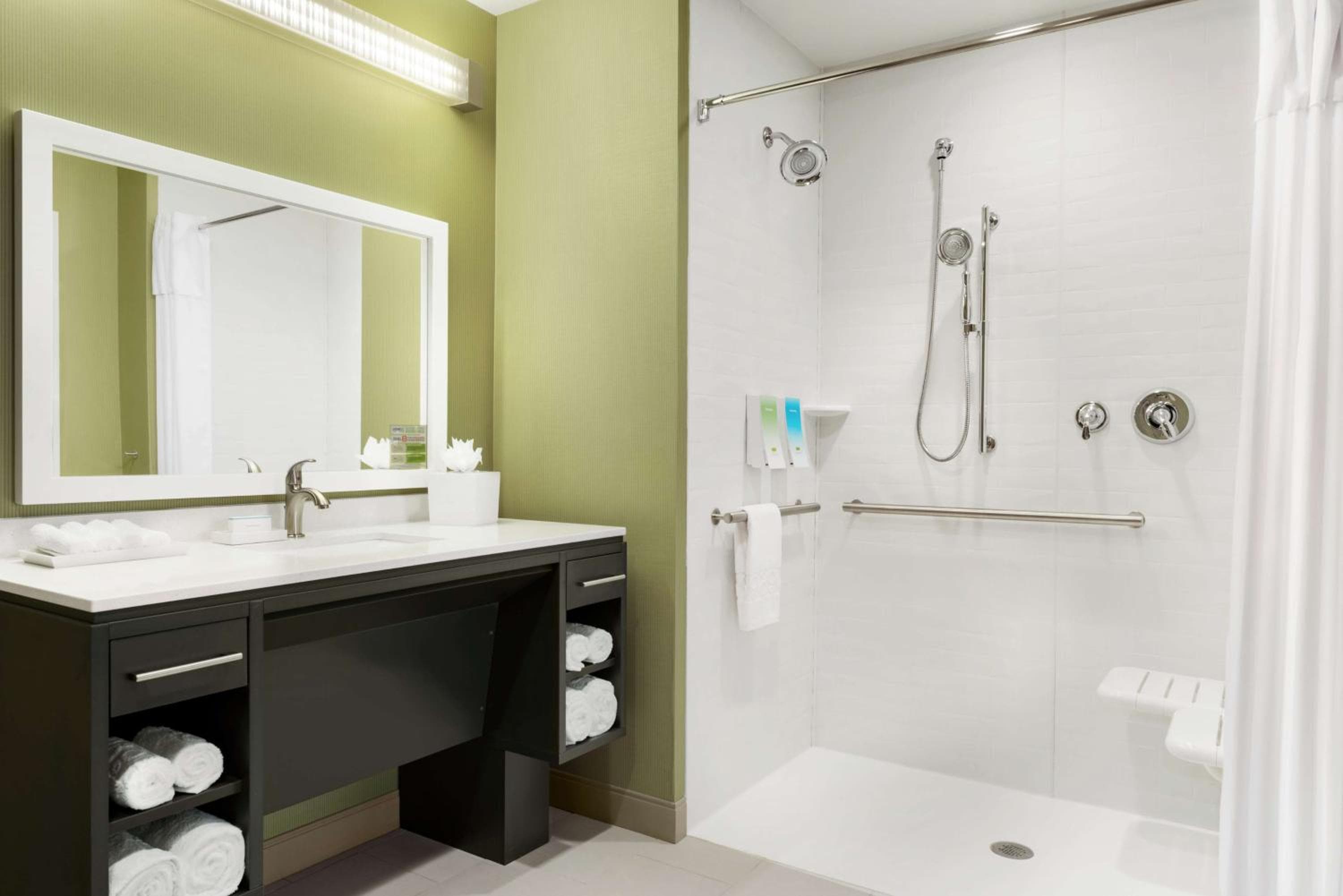 Home2 Suites By Hilton Menomonee Falls Milwaukee