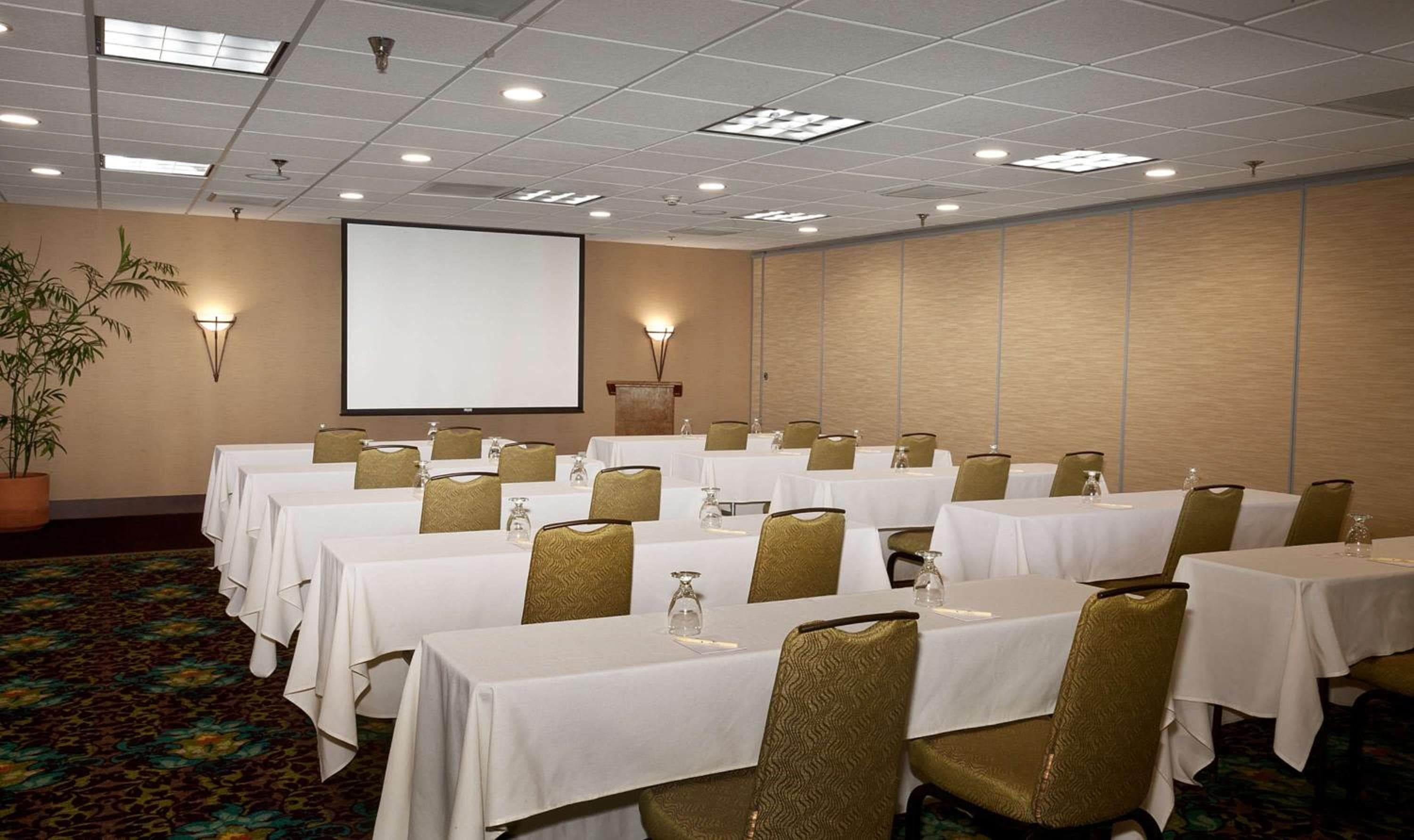 DoubleTree by Hilton Santa Fe