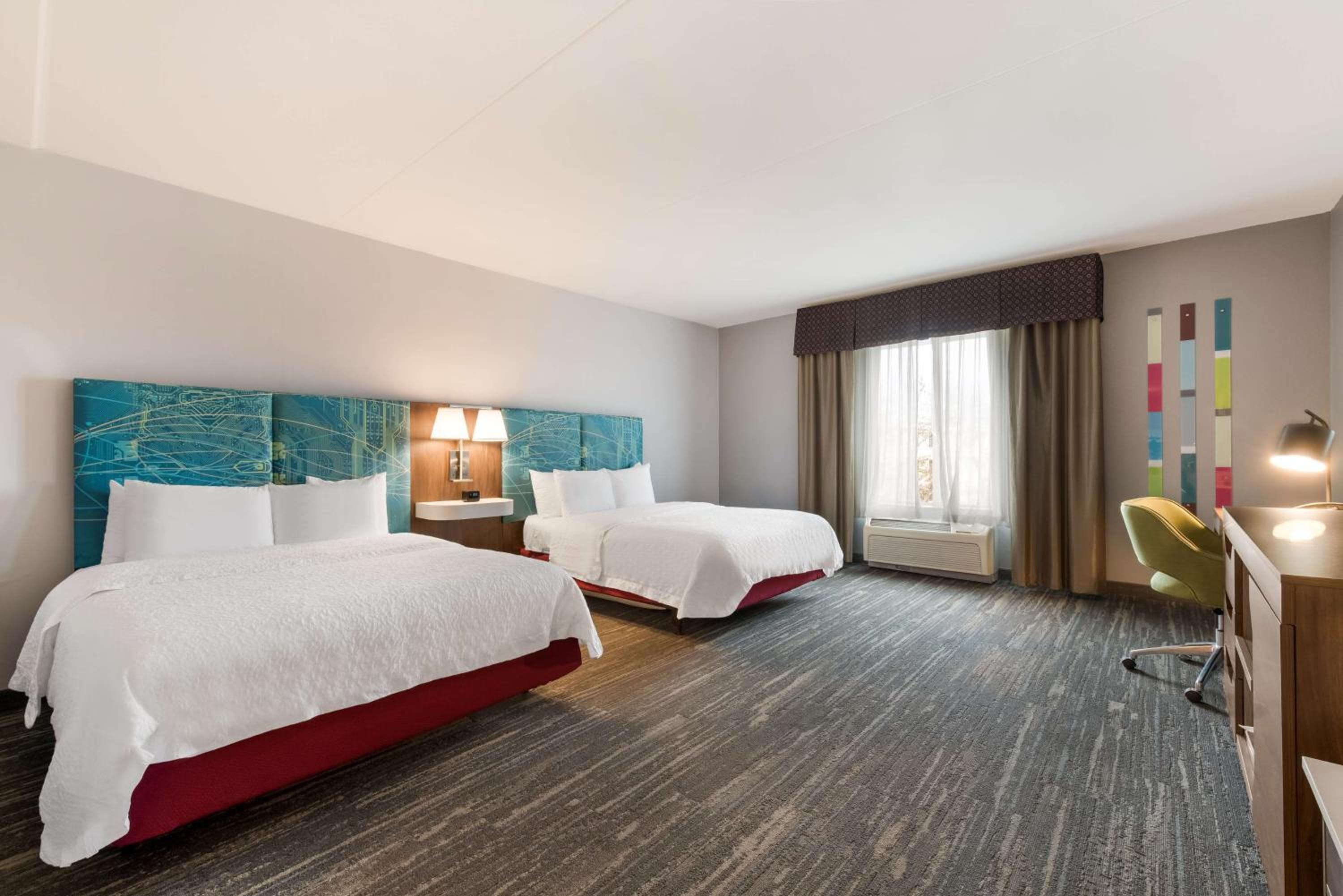 Hampton Inn & Suites Charlotte-Airport