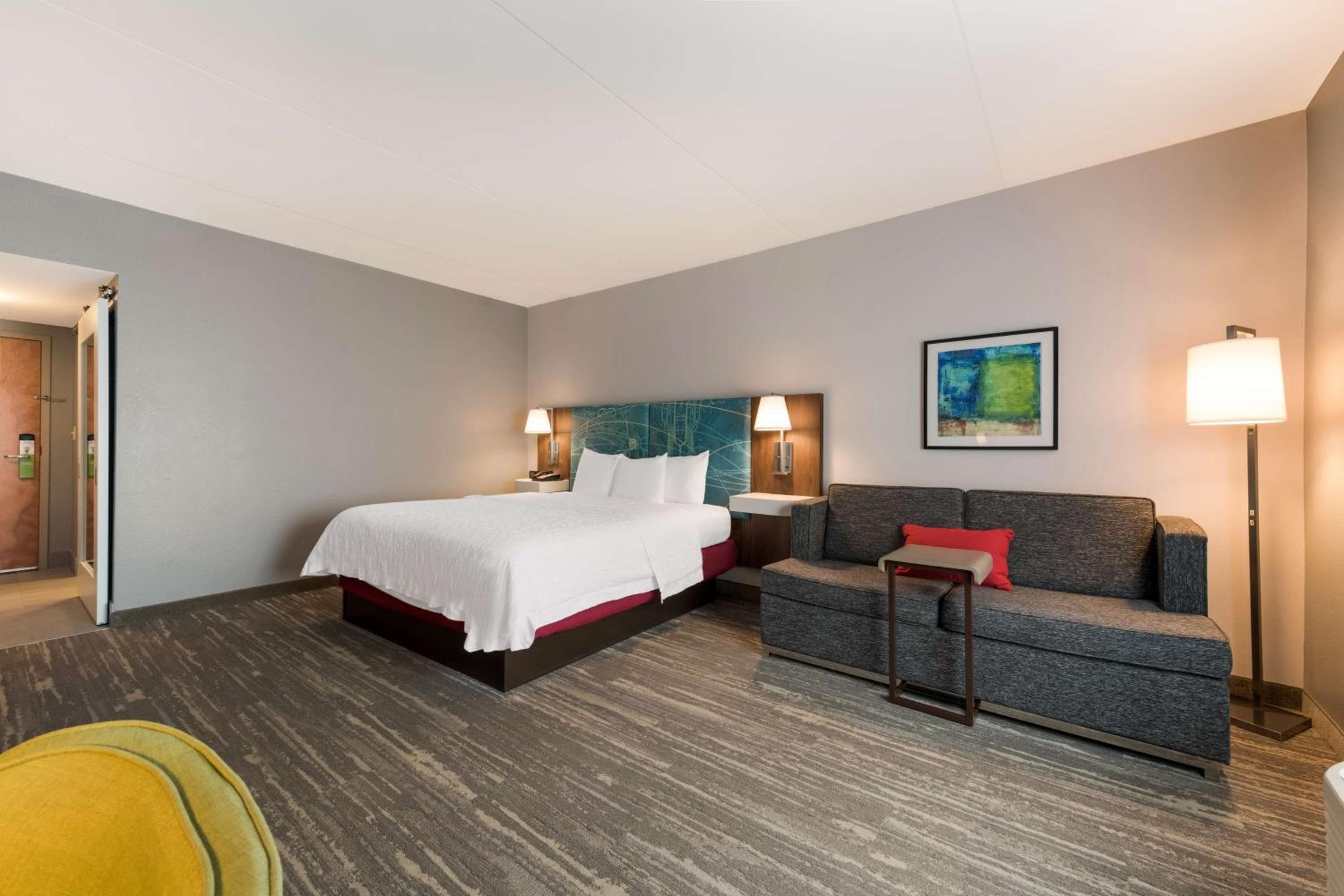Hampton Inn & Suites Charlotte-Airport