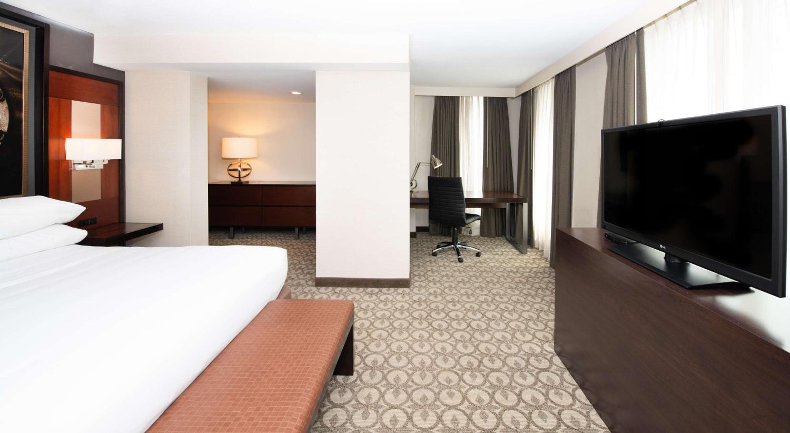 DoubleTree Hotel & Suites Charleston Airport