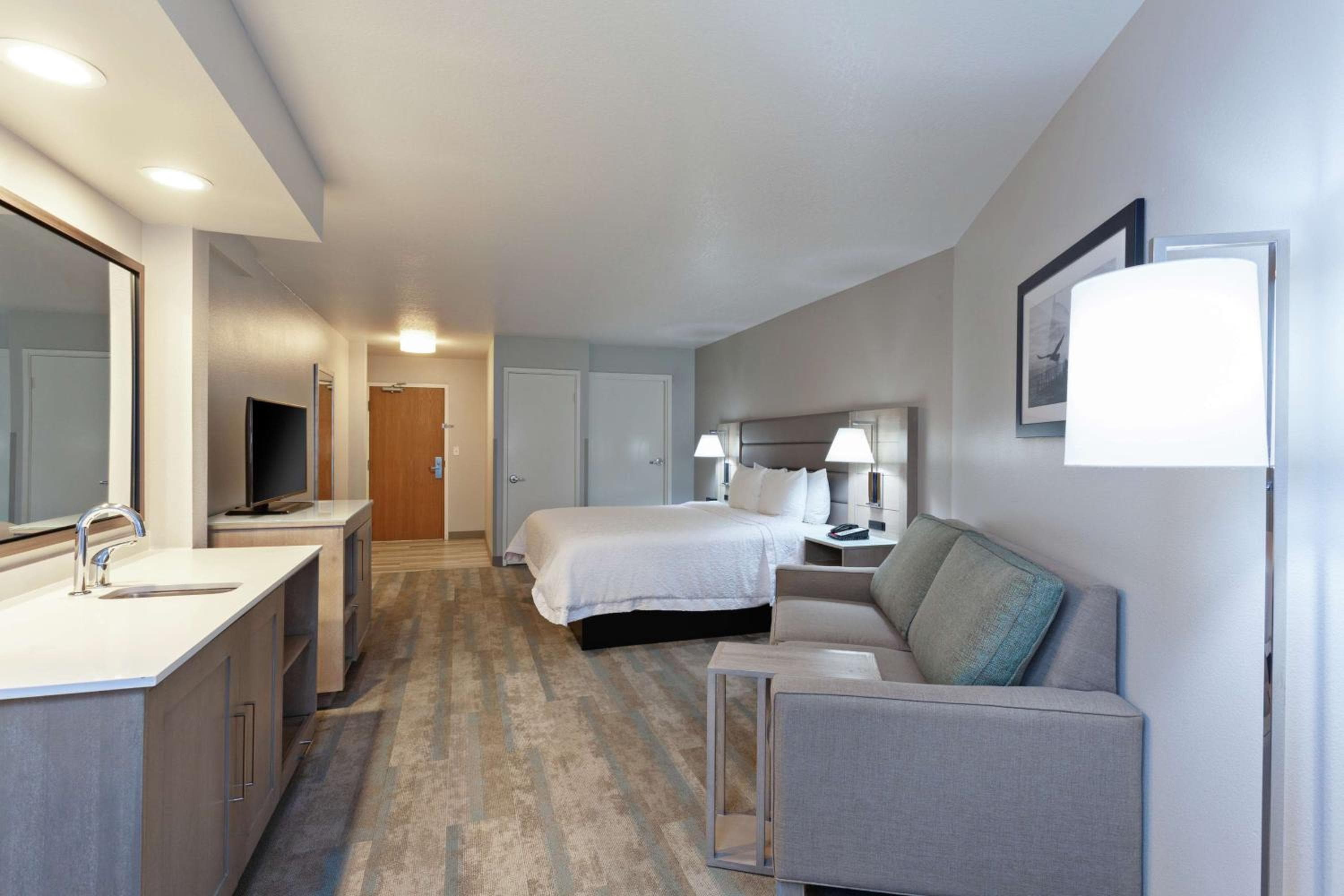 Hampton Inn & Suites Hermosa Beach