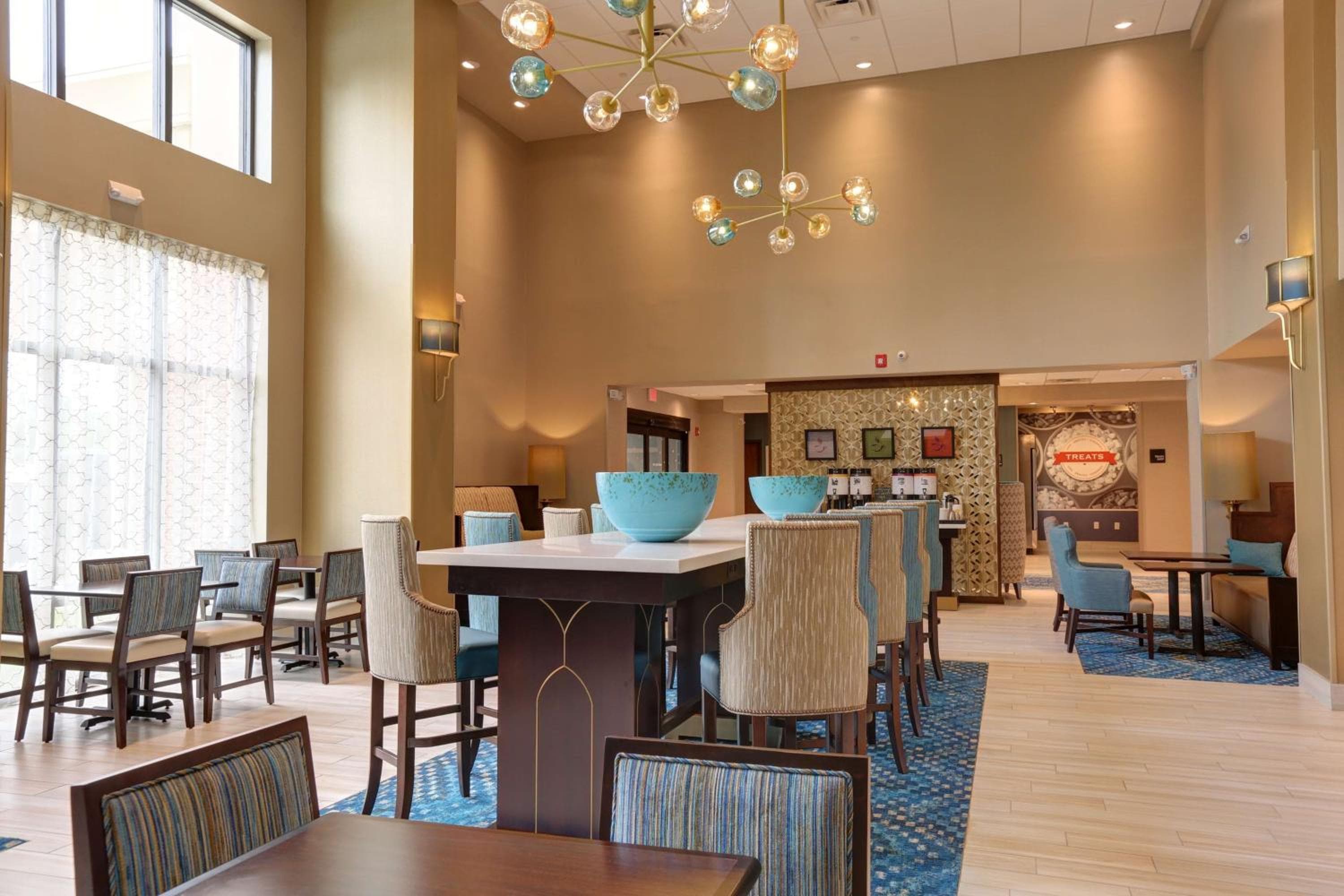 Hampton Inn & Suites by Hilton Tampa Busch Gardens Area