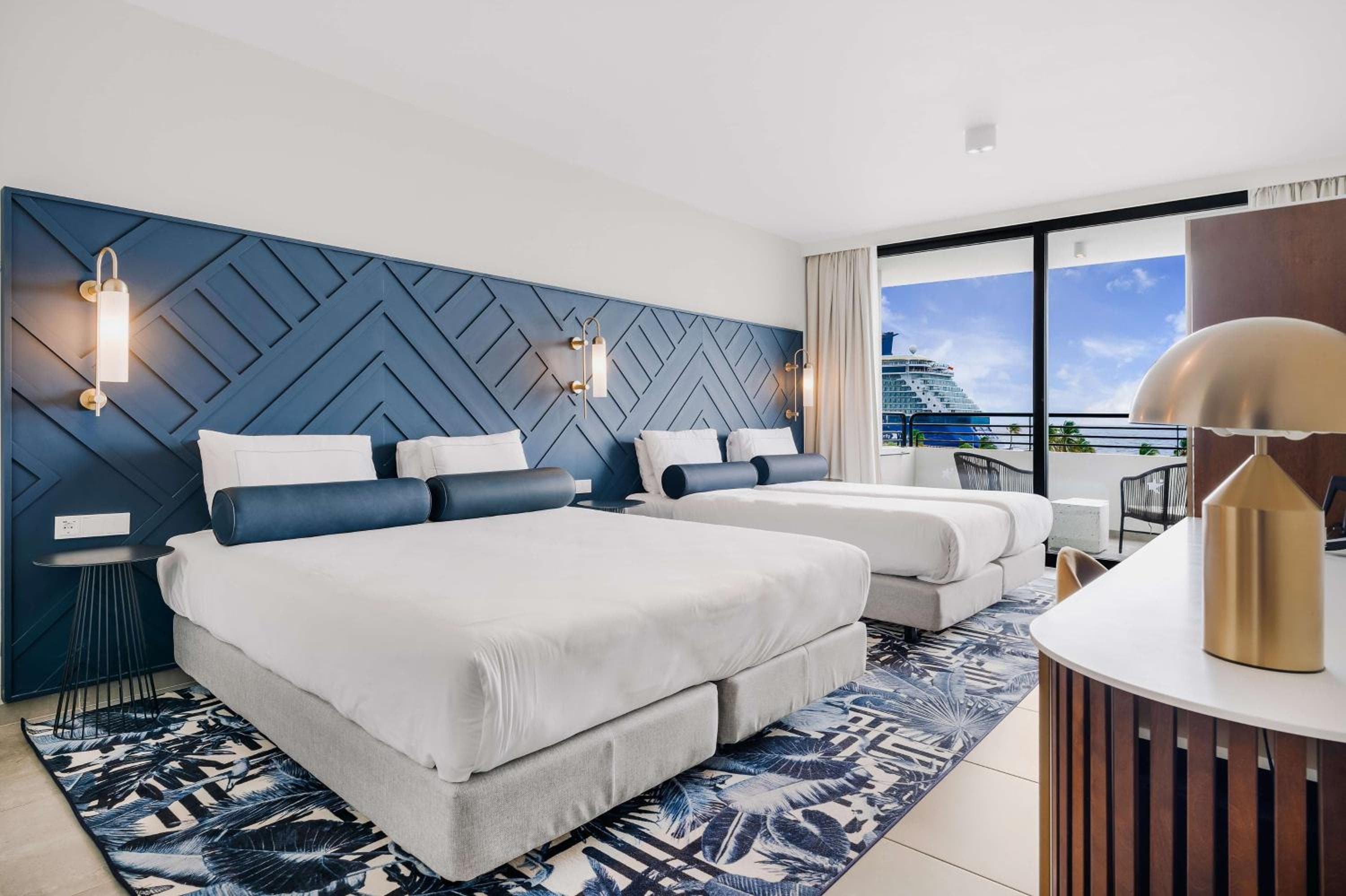 Mangrove Beach Corendon Curacao All-Inclusive Resort, Curio by Hilton