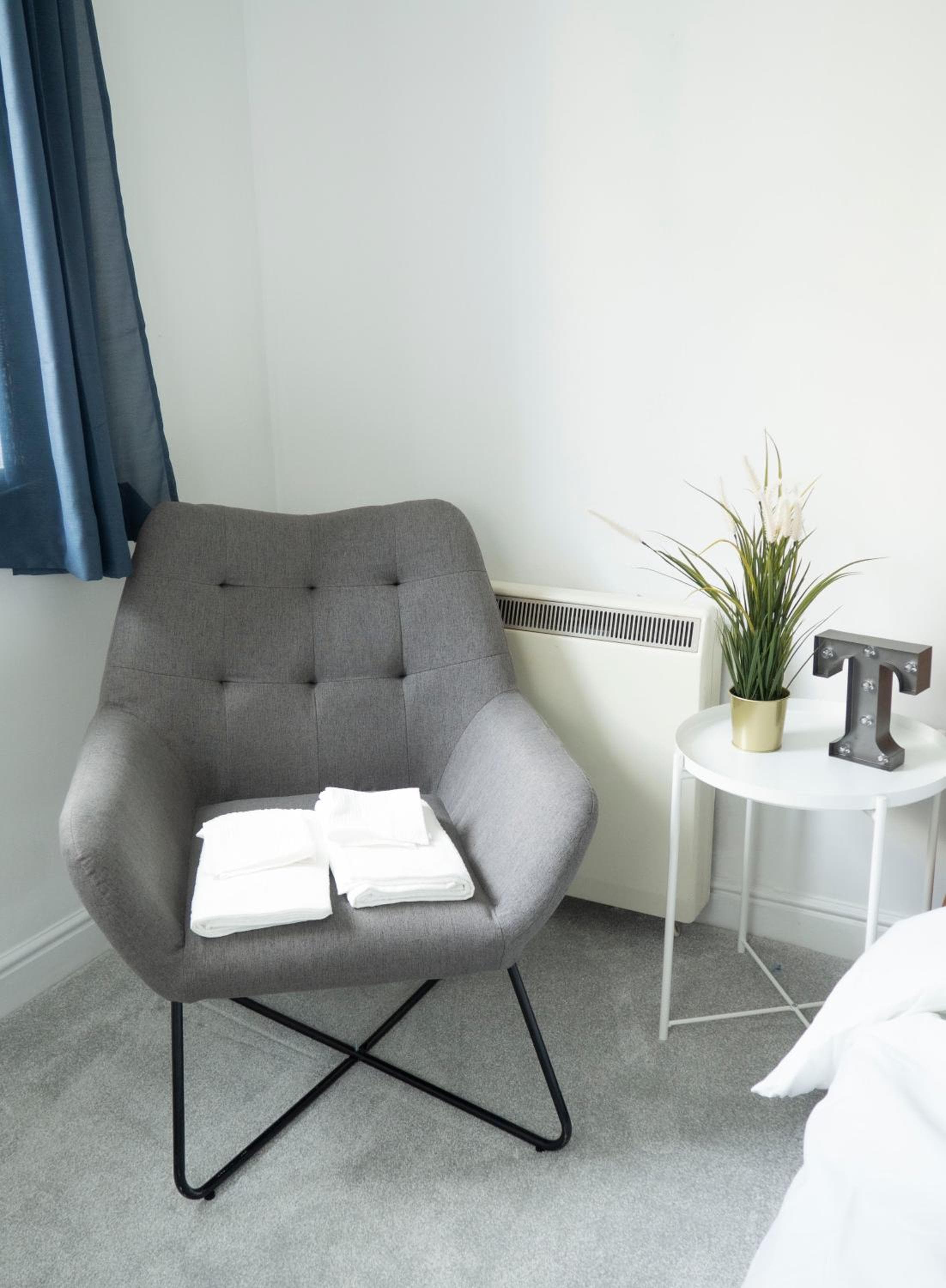 Stylish 2 bedroom apartment in the heart of Epsom town centre