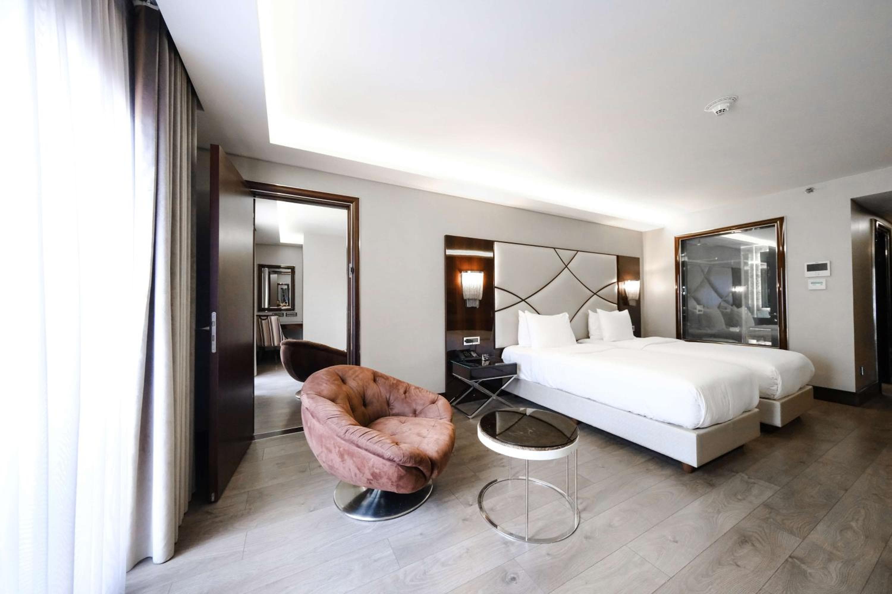 DoubleTree by Hilton Istanbul Gayrettepe