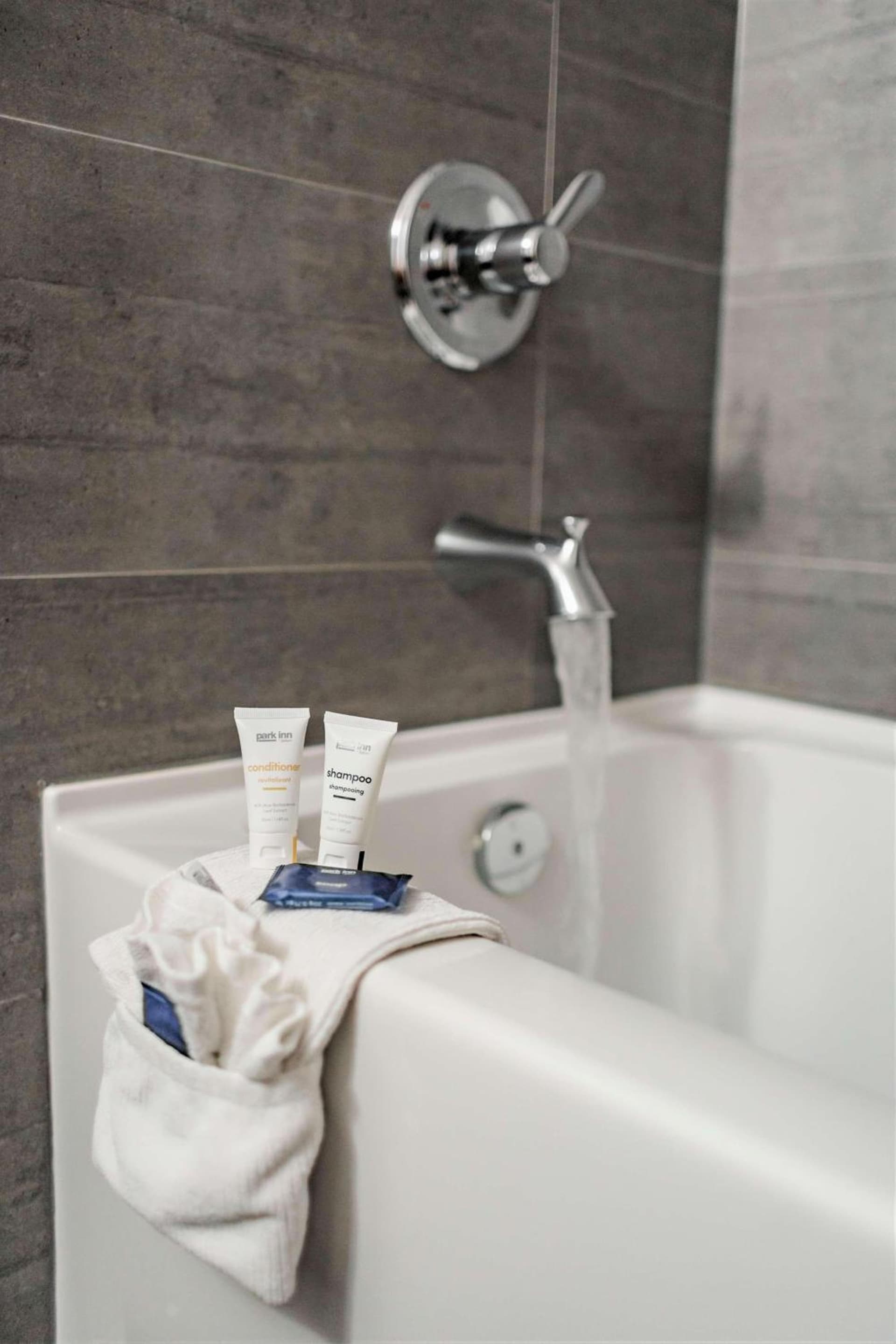 Park Inn by Radisson Edmonton Airport