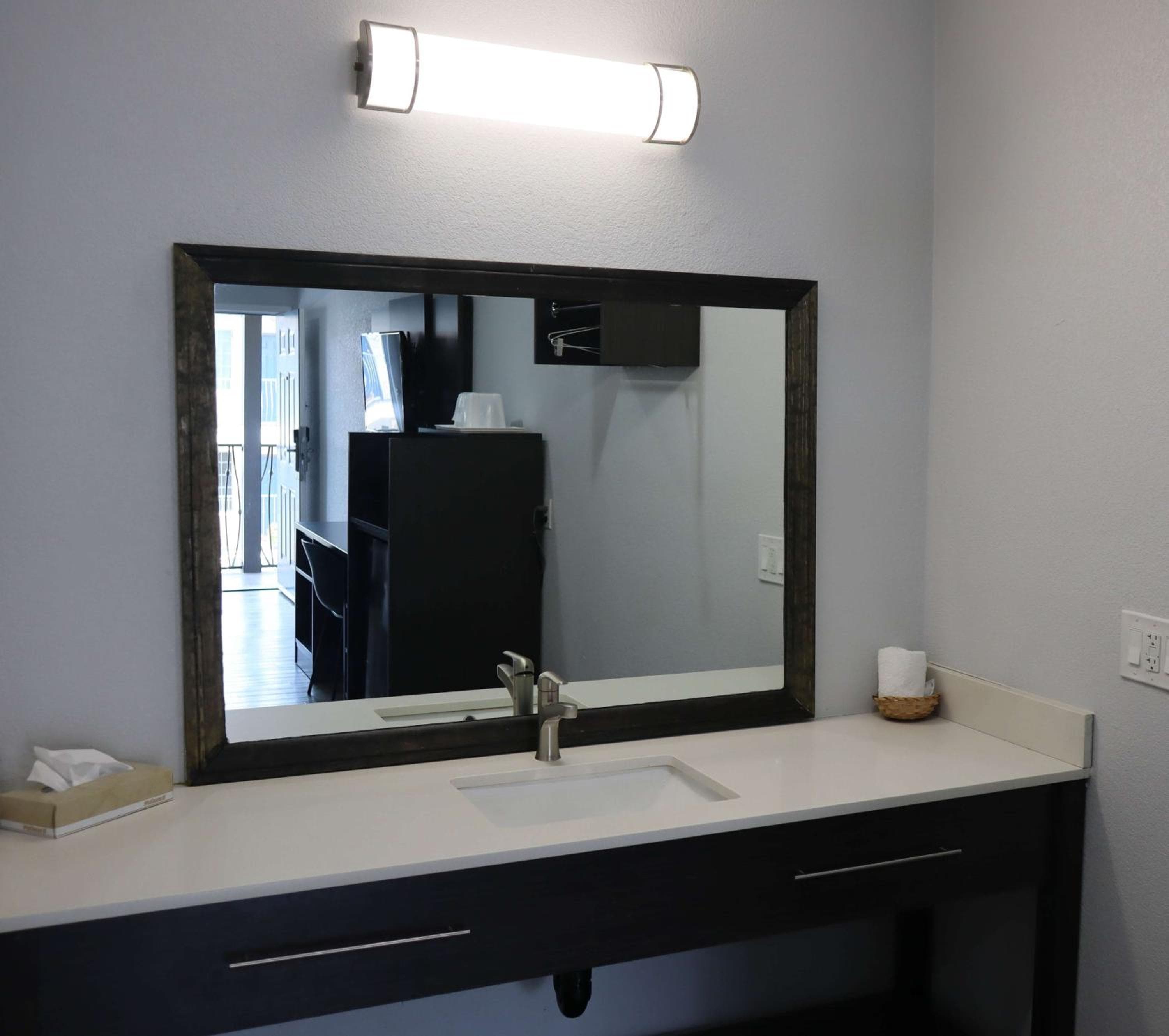 Motel 6-San Diego, CA - Southbay