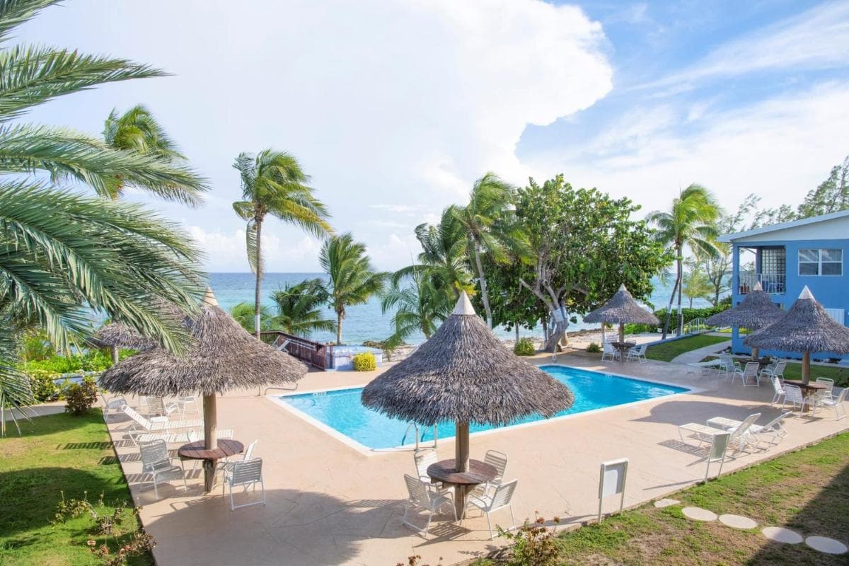 Beach Living at Moon Bay with SeaView