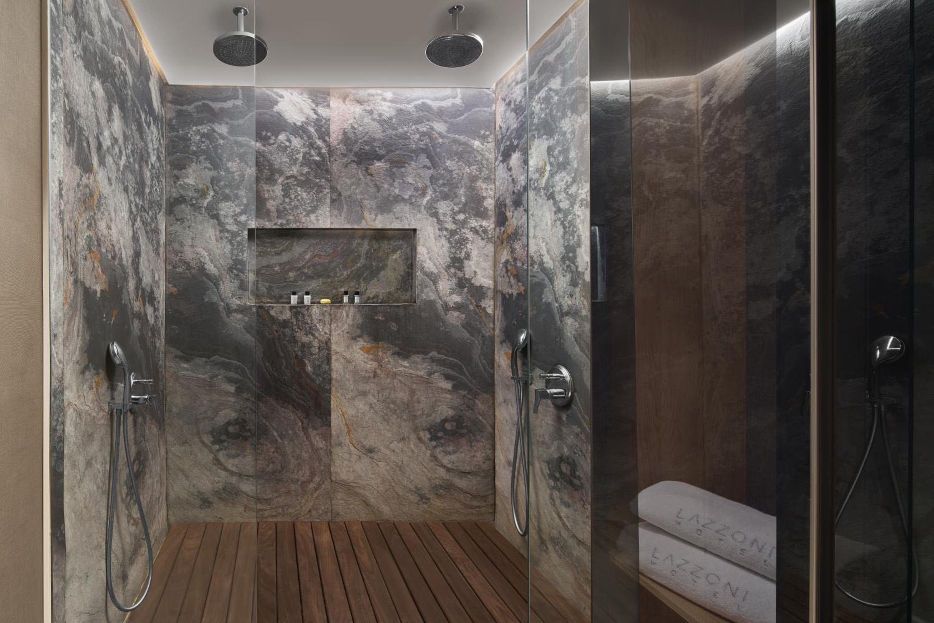 Lazzoni Hotel