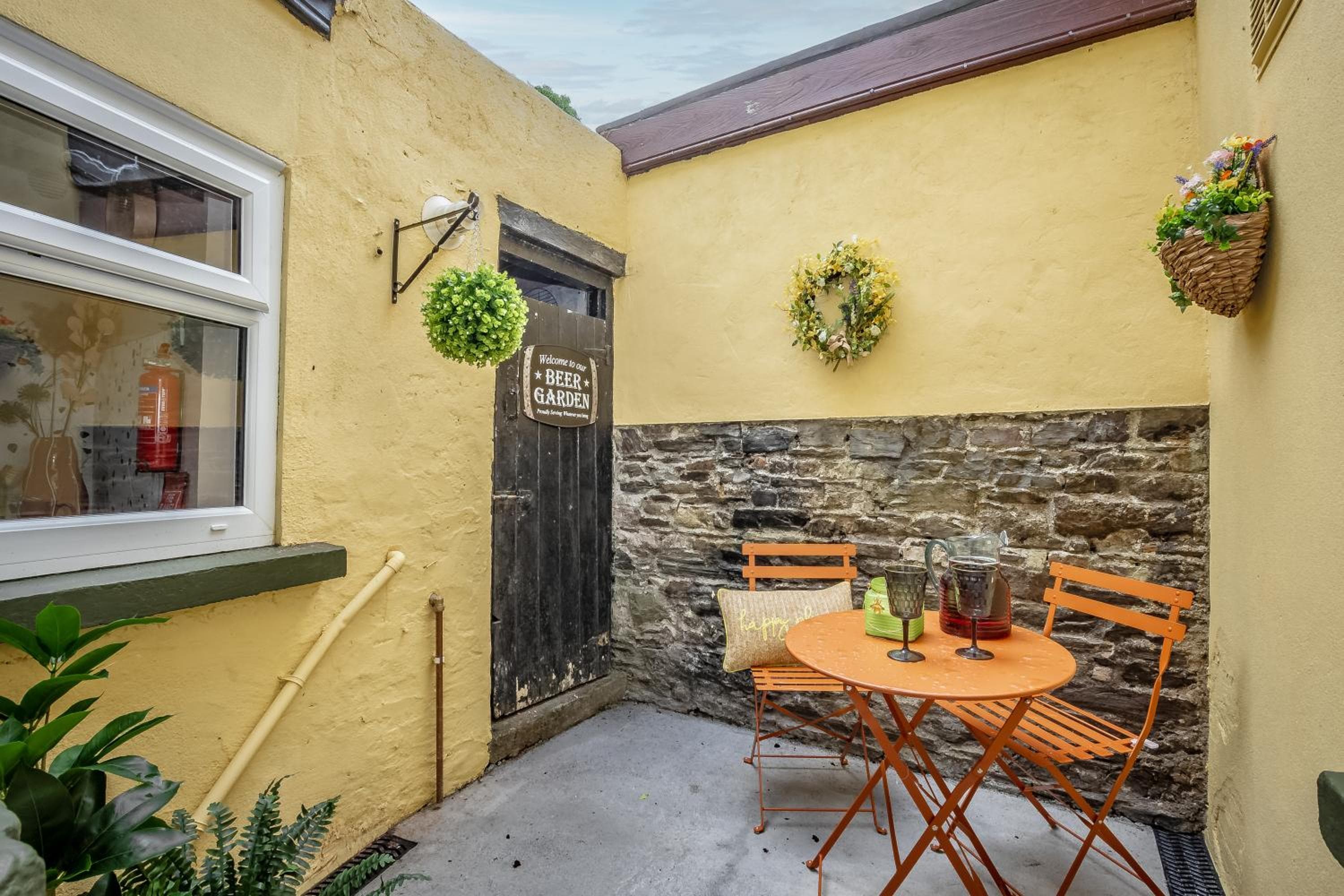 City Escape Waterford City Sleeps 6