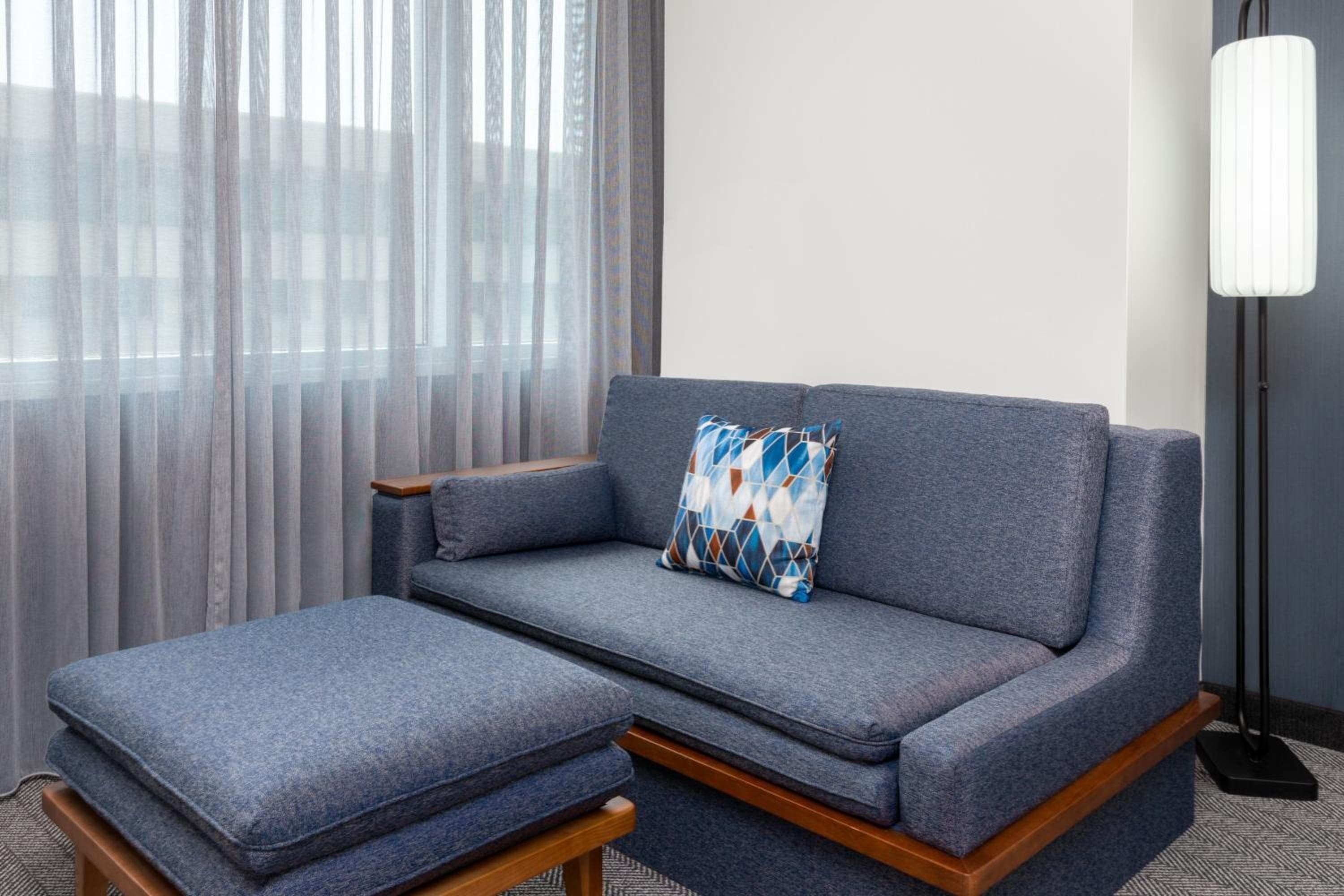 Courtyard by Marriott Buffalo Downtown/Canalside