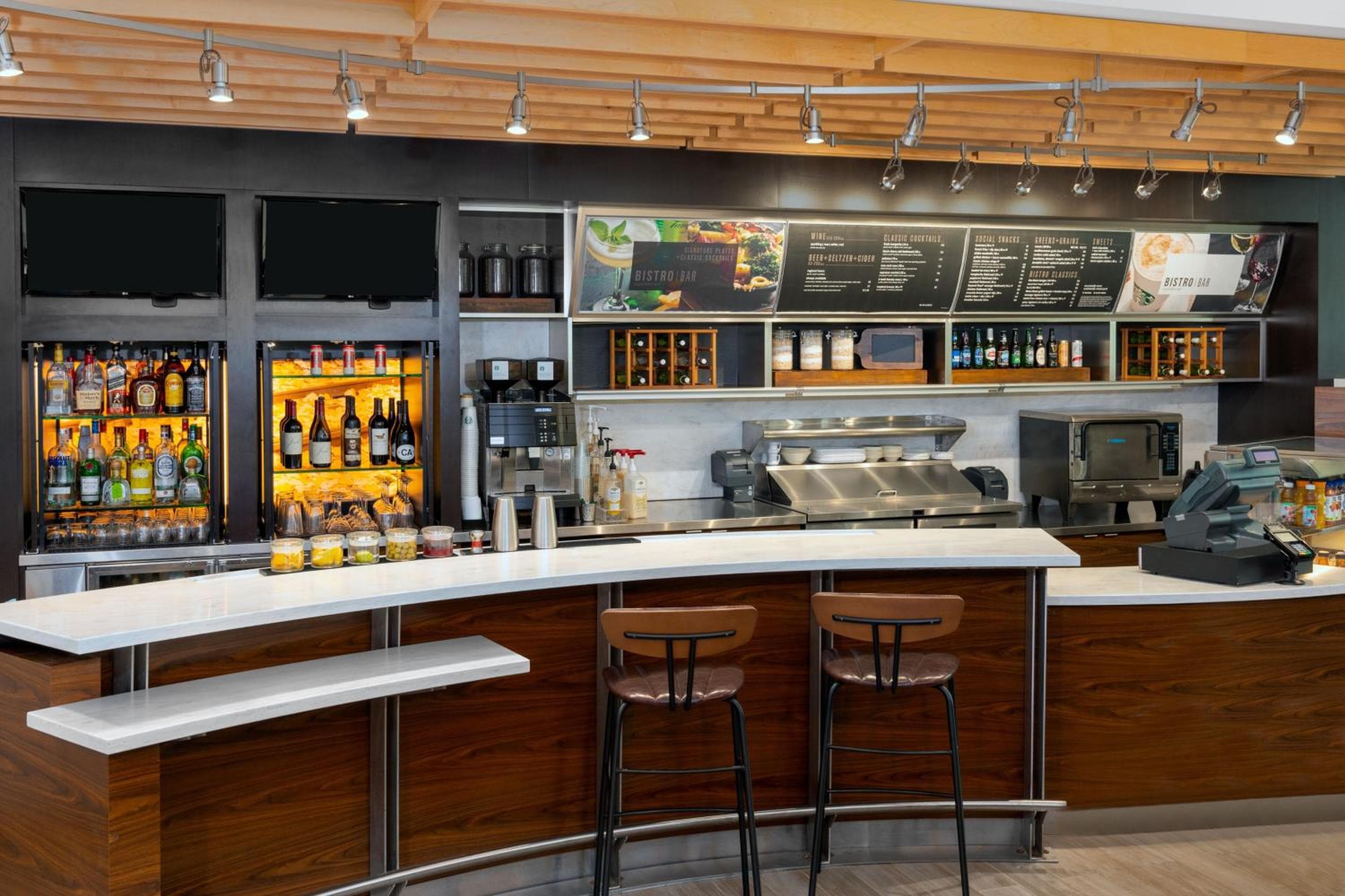 Courtyard by Marriott Buffalo Downtown/Canalside