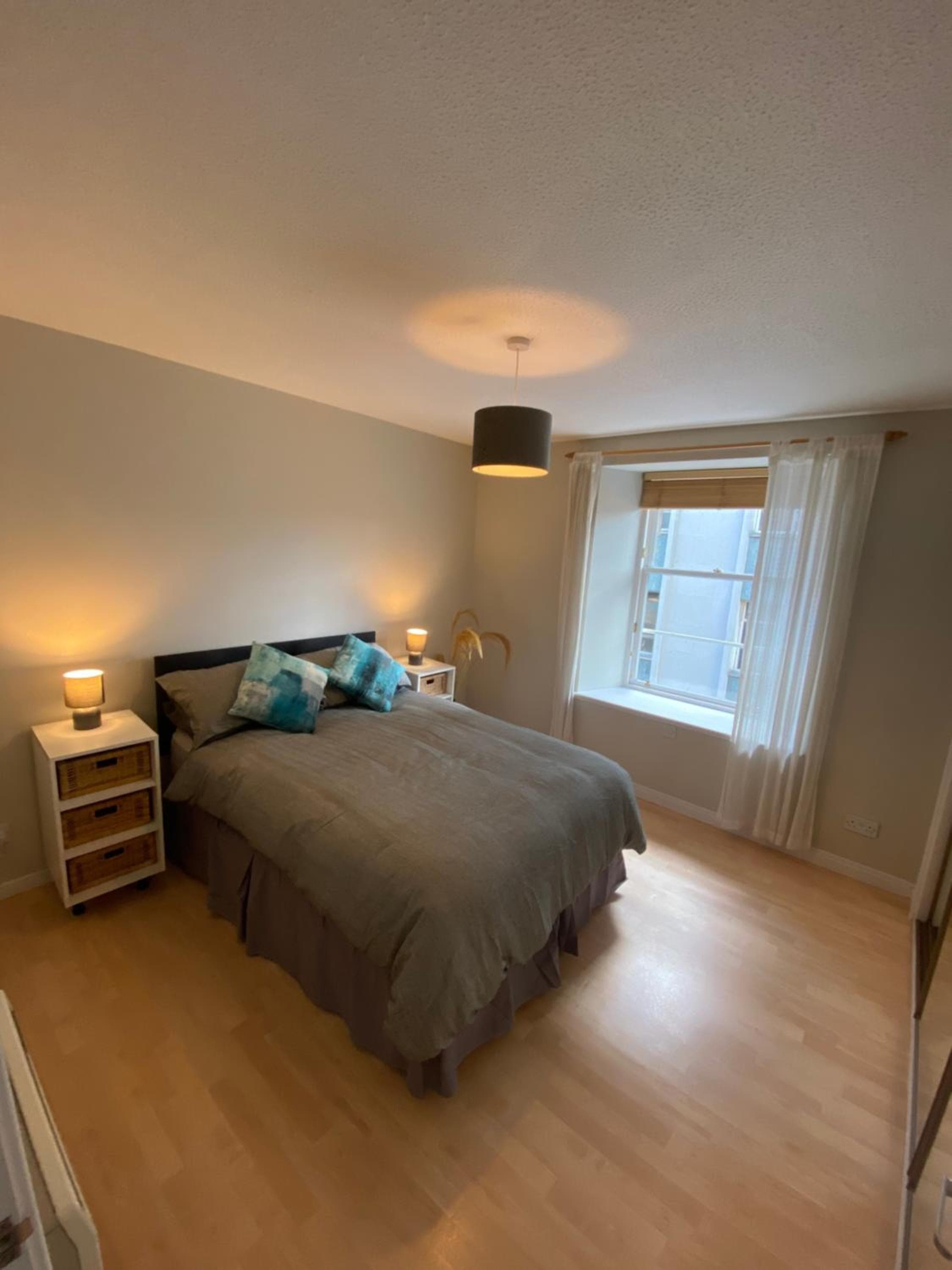 Lombard Hide Away