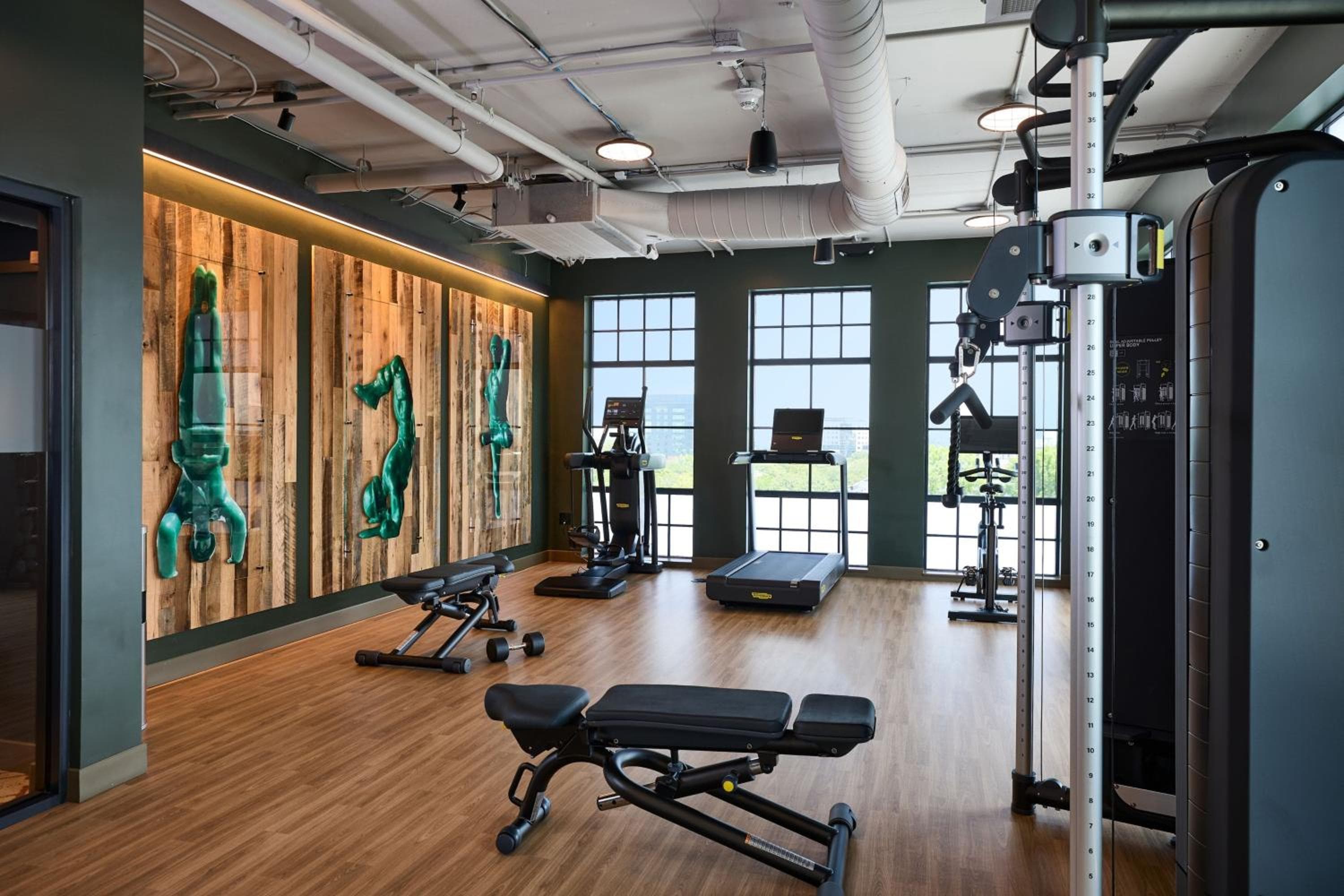 Moxy Charleston Downtown