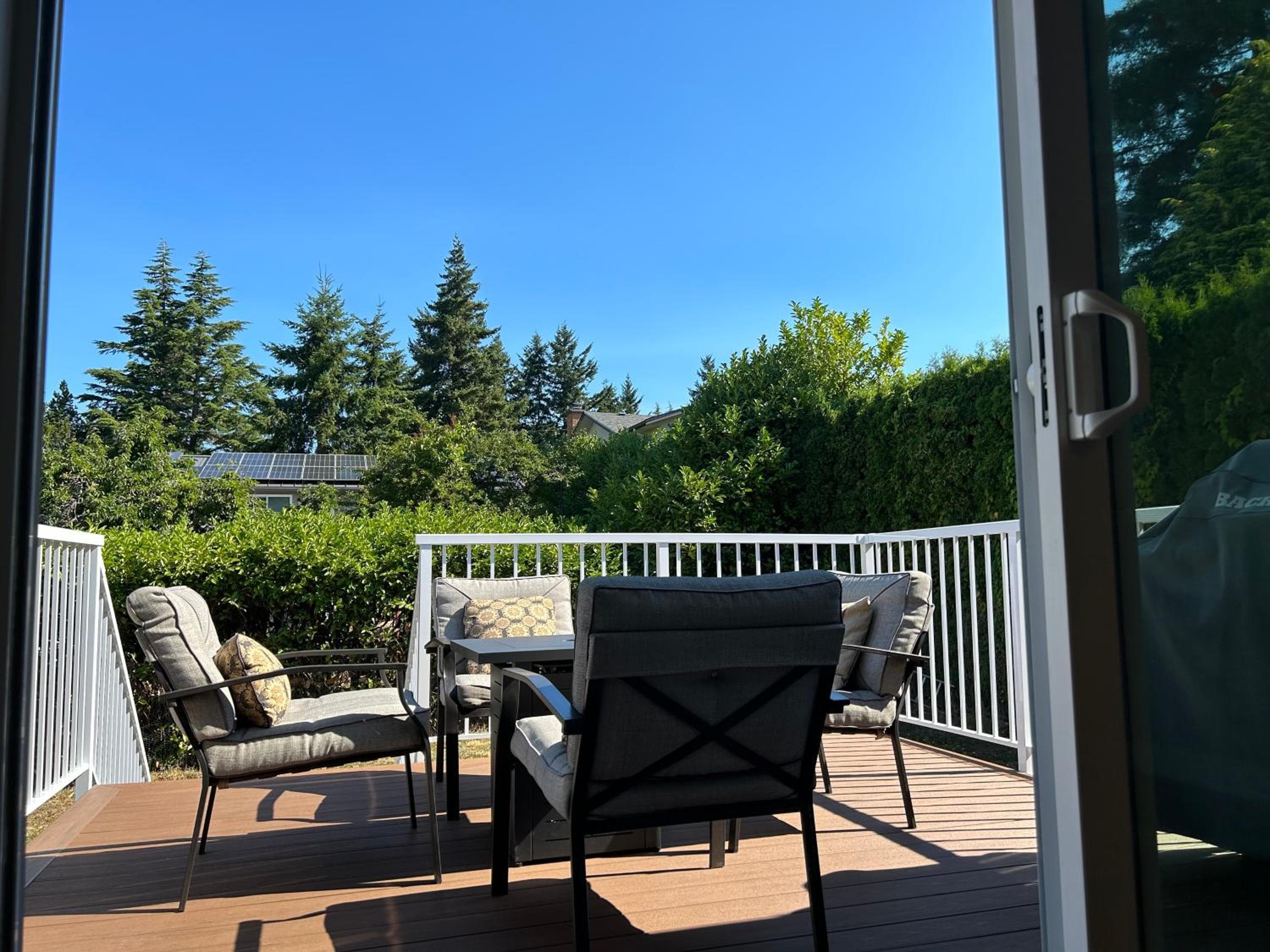Blue Sea And Clear Sky B&B LICENCE NUMBER 18952