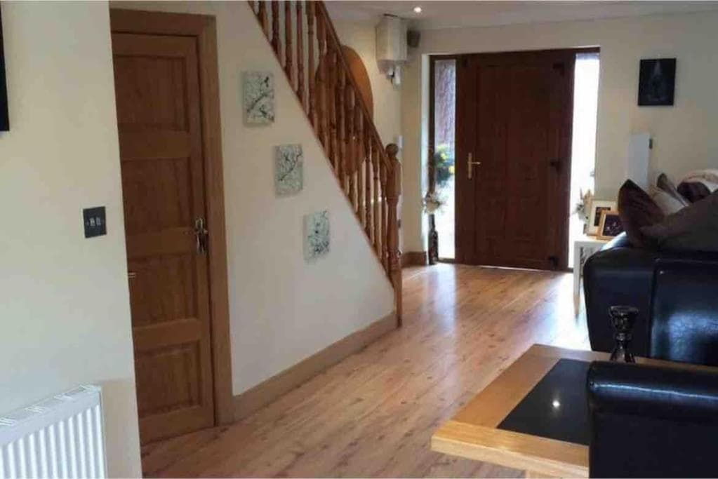 Luxury Home in Dublin WiFi TV B&B Close to City Centre