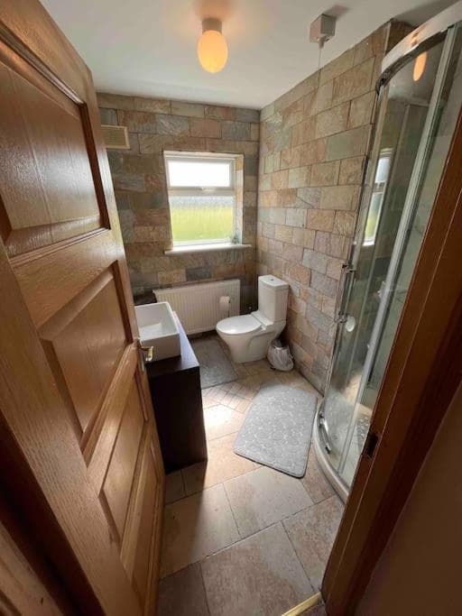 Luxury Home in Dublin WiFi TV B&B Close to City Centre