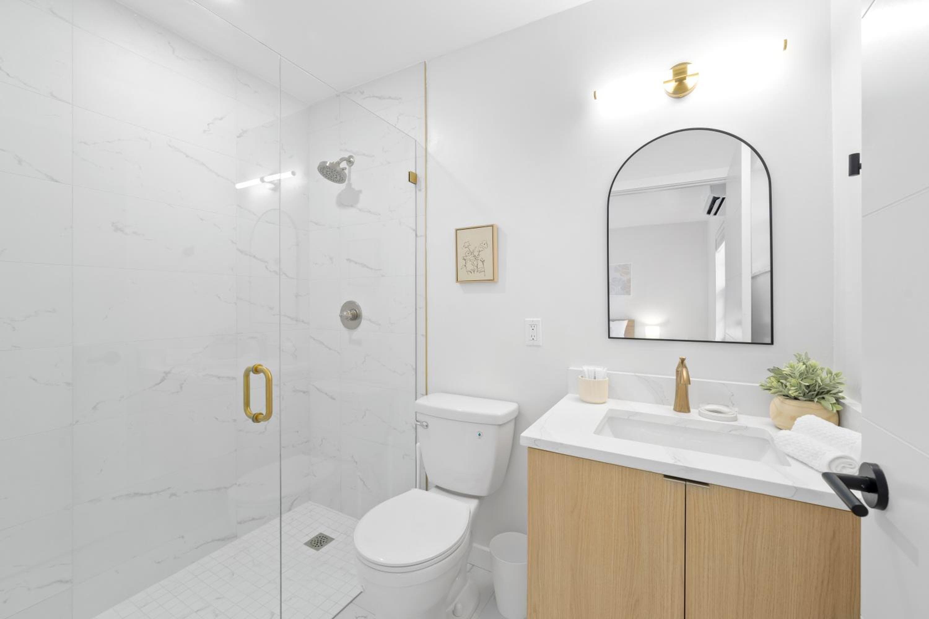 M Lake Worth Beach - Modern Villas Near West Palm Beach, Chic Retro Vibes, King Bed, Cozy Backyard, BBQ, Workspace, High-Speed Internet, Free Parking, 5 Mi