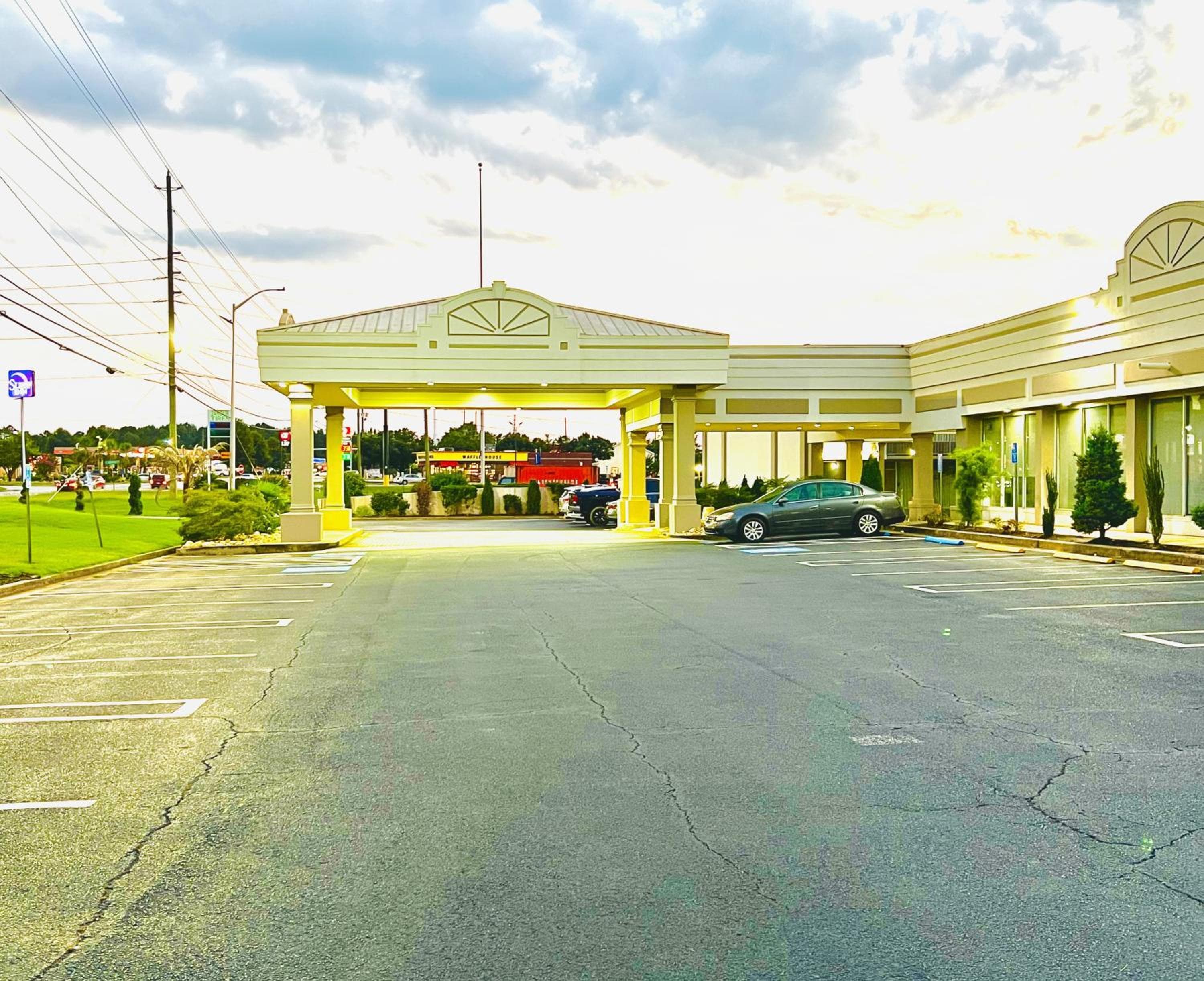 Rodeway Inn McDonough South I-75