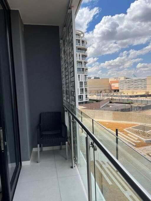 Ellipse Executive apartment