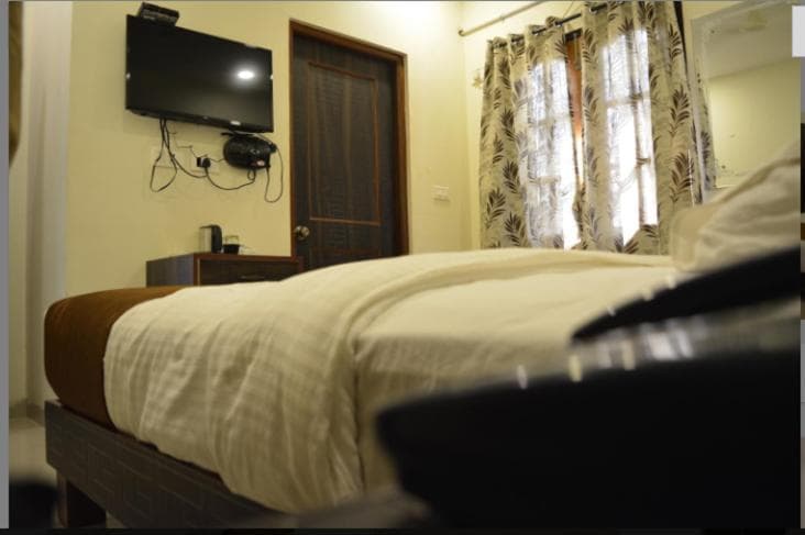 HOTEL AVISHA Residency
