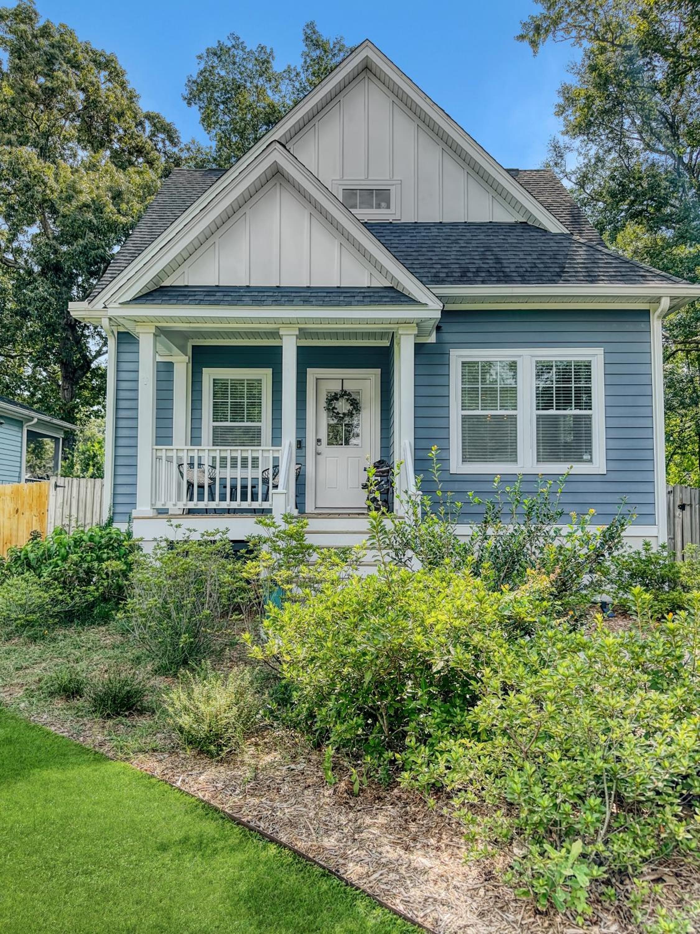 Park Circle Home 7 miles DT, 15 miles to Beach