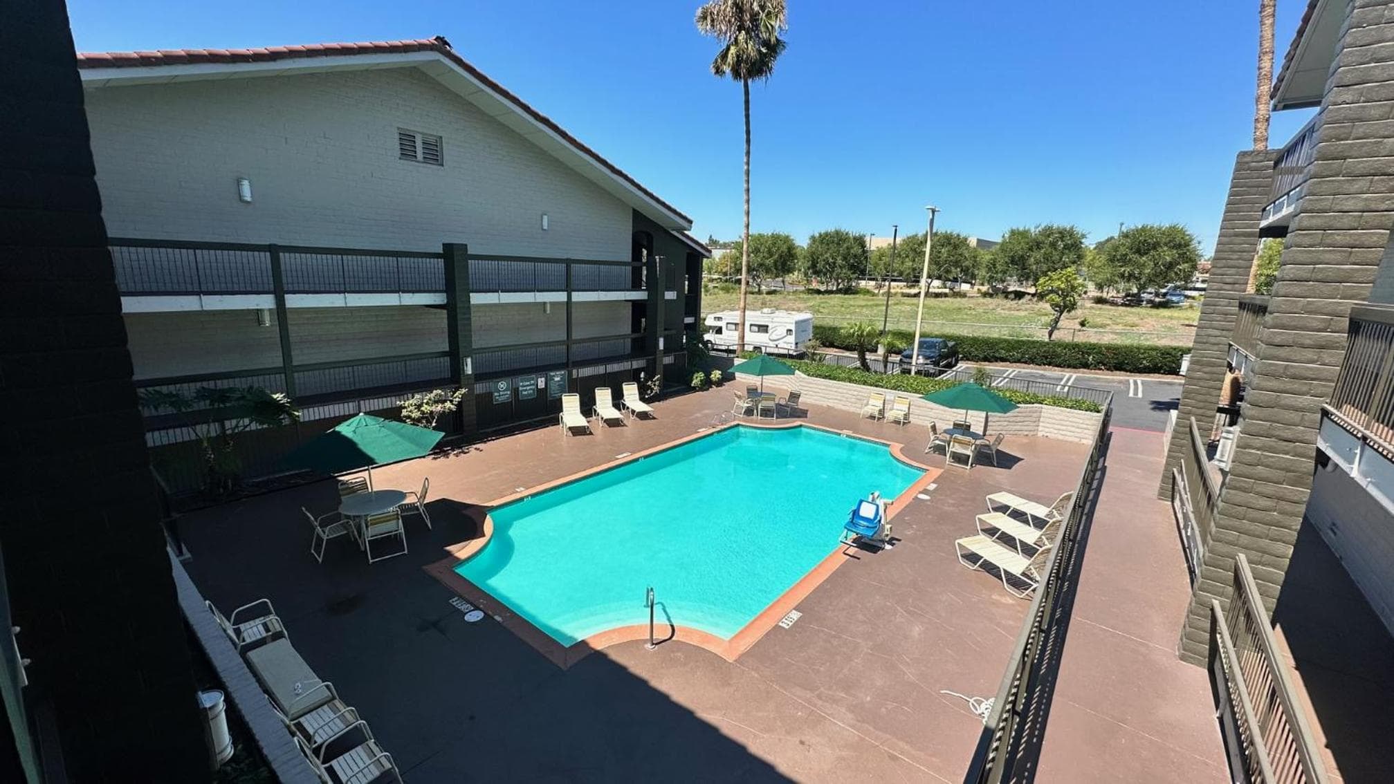 Days Inn by Wyndham San Diego Vista