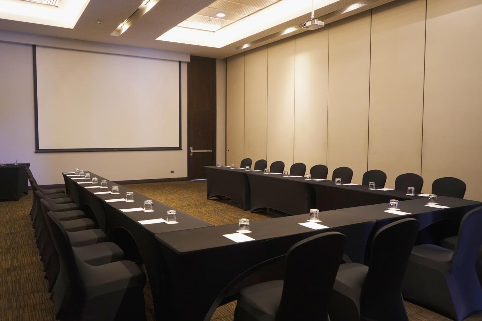 Hilton Garden Inn Santiago Airport