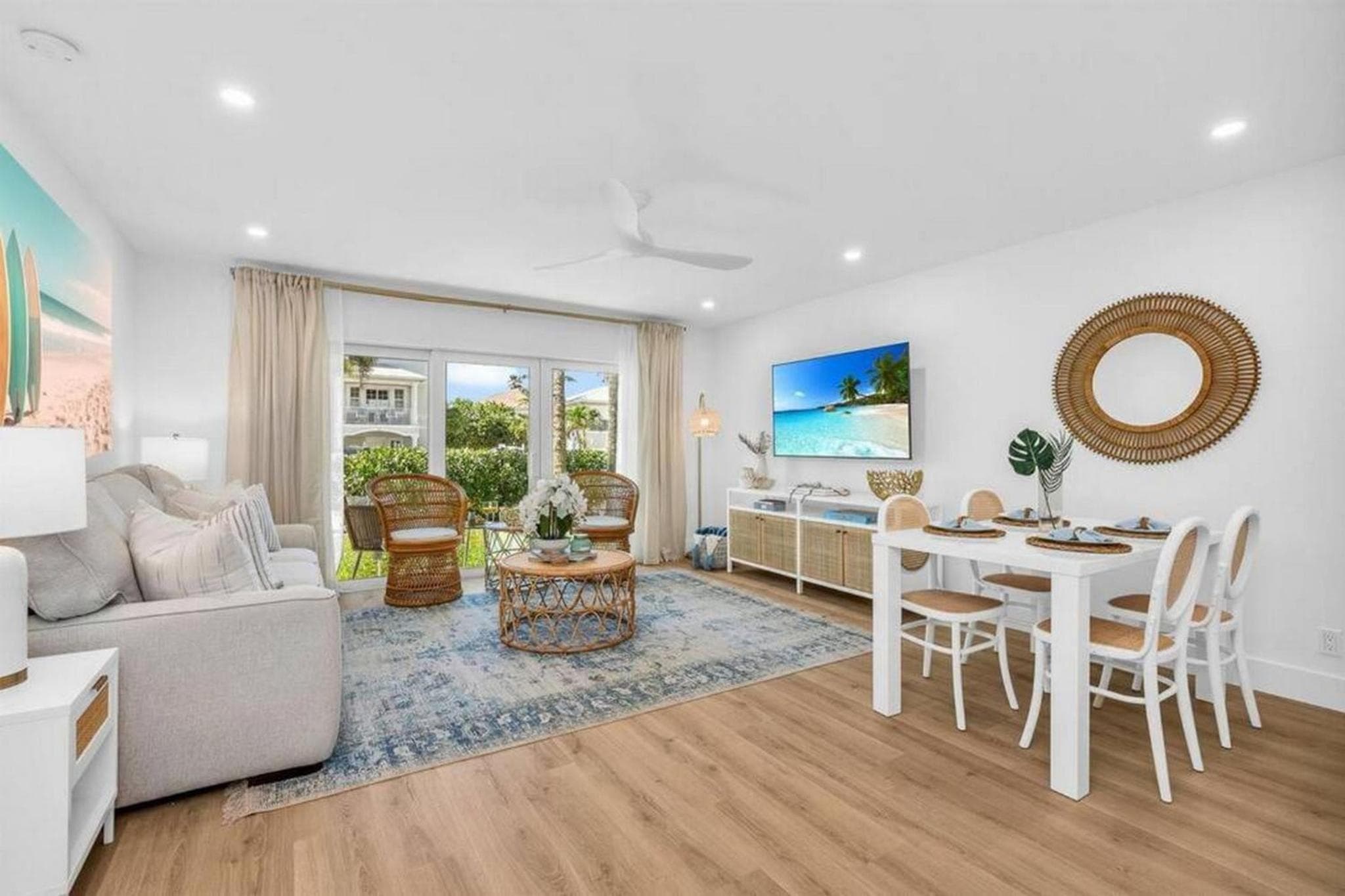 ON The Beach Villa in Juno! 2! Top Rated