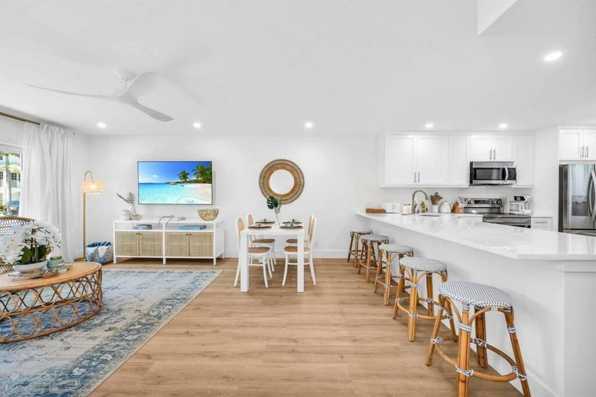 ON The Beach Villa in Juno! 2! Top Rated