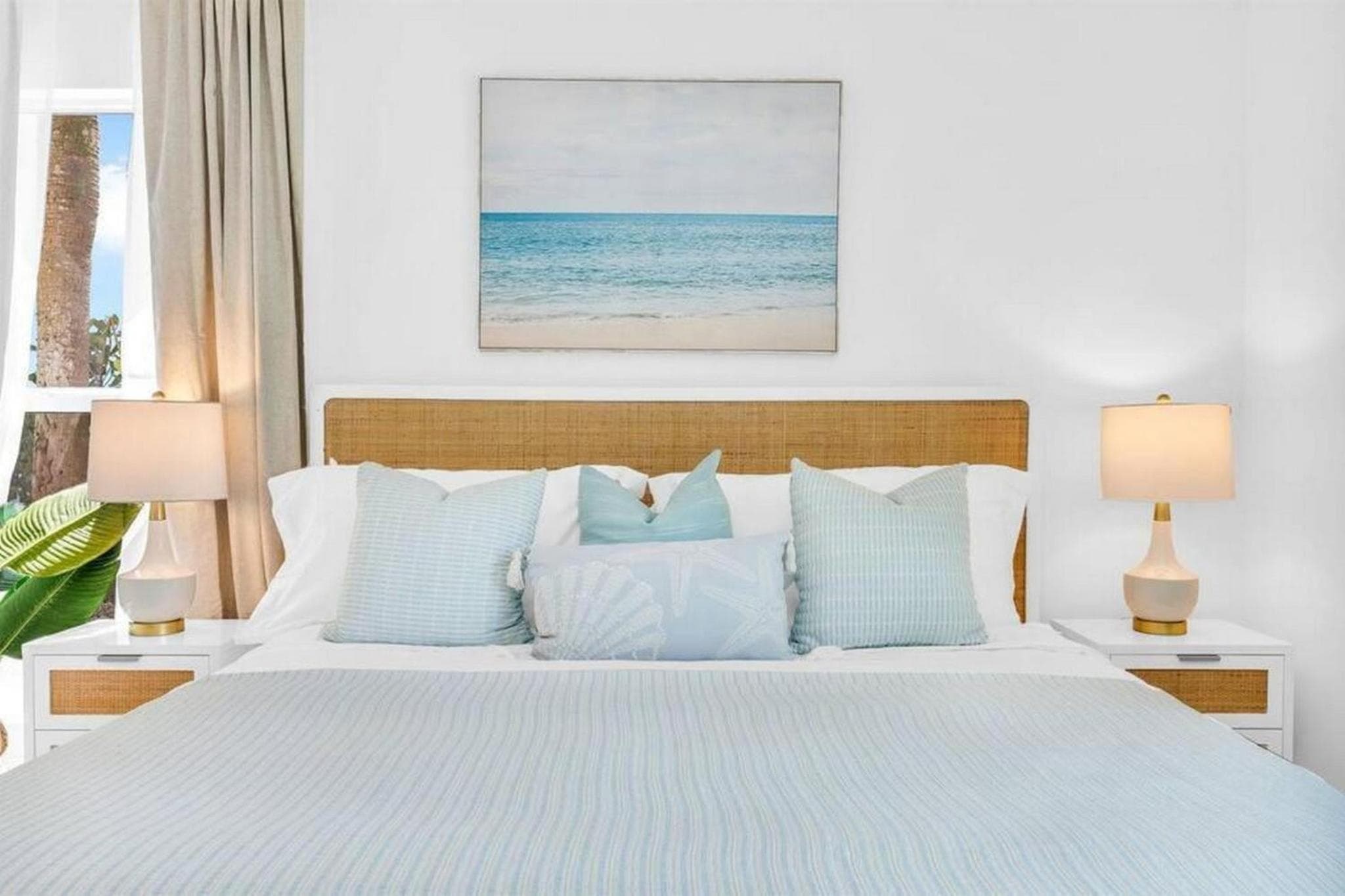 ON The Beach Villa in Juno! 2! Top Rated